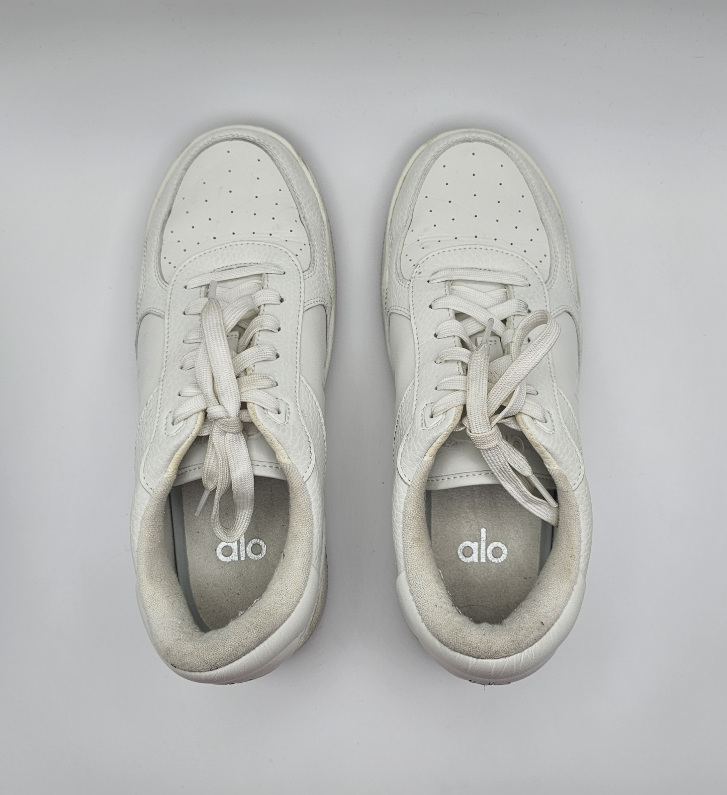 ALO Recovery Mode Vegan Leather Natural White Gum Unisex Low Top Sneaker W8.5 M7