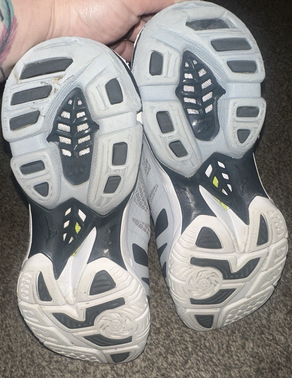 Mizuno Wave Lightning Z5 Volleyball Court Shoes Size US 8