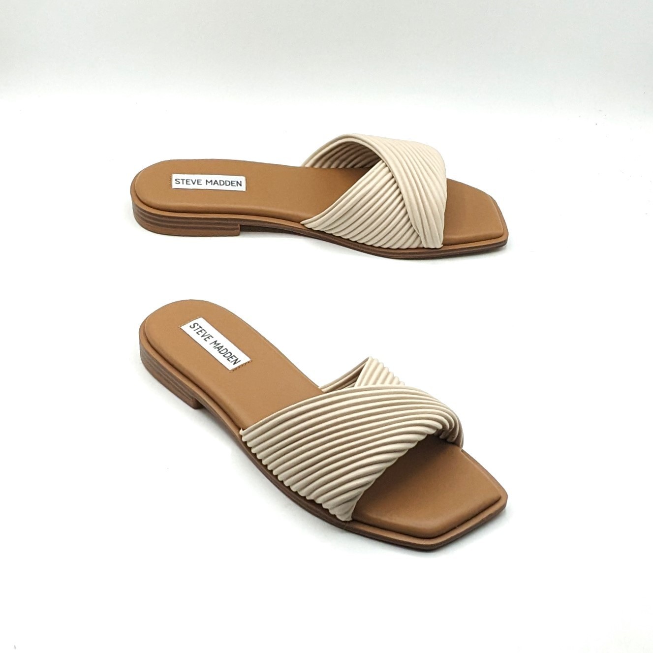 Steve Madden «LIMITT» Women’s Textured Cris-Cross Flat Mule Sandal (Bone) – NEW