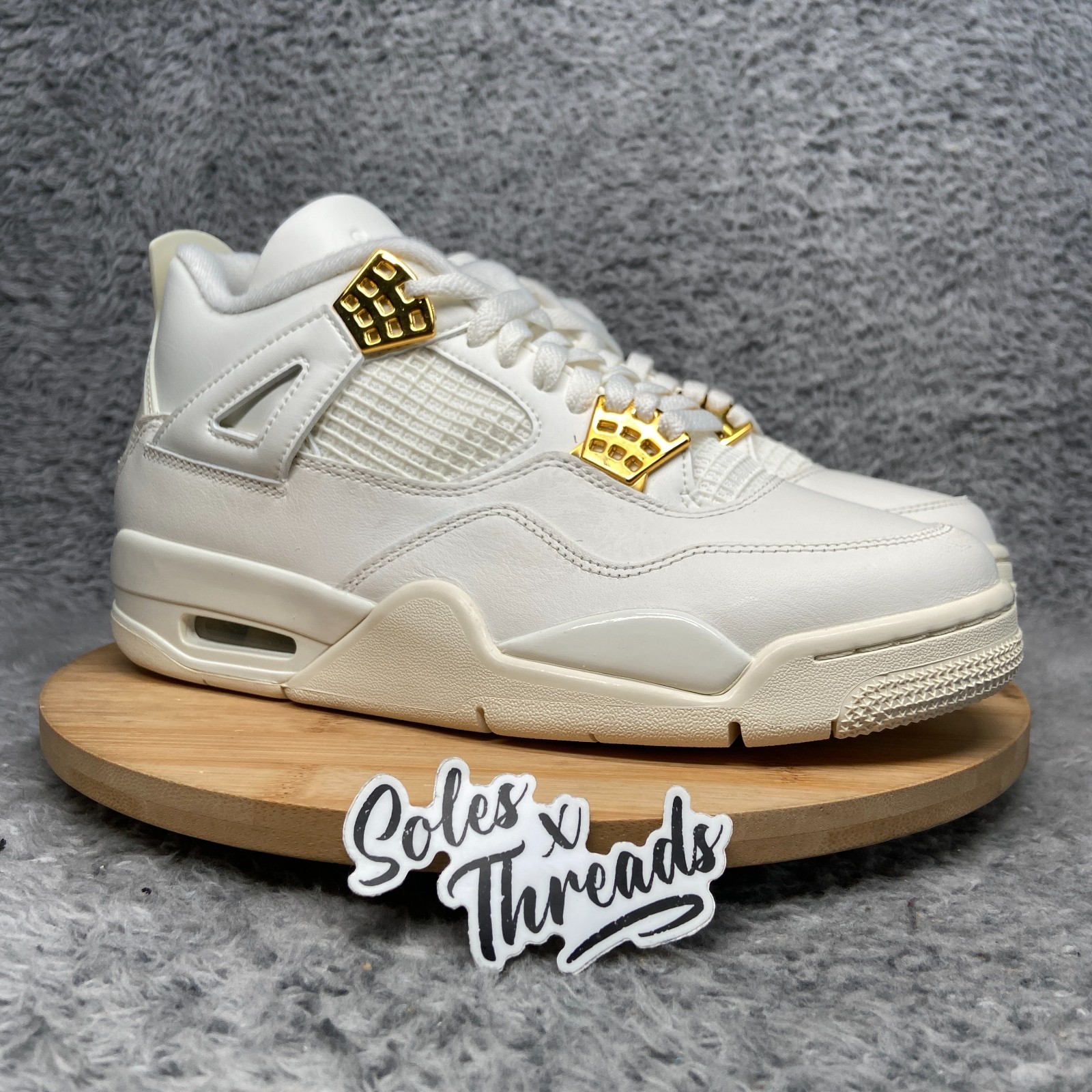 Air Jordan 4 Retro Metallic Gold Size 6-12 Women Sneakers AQ9129-170