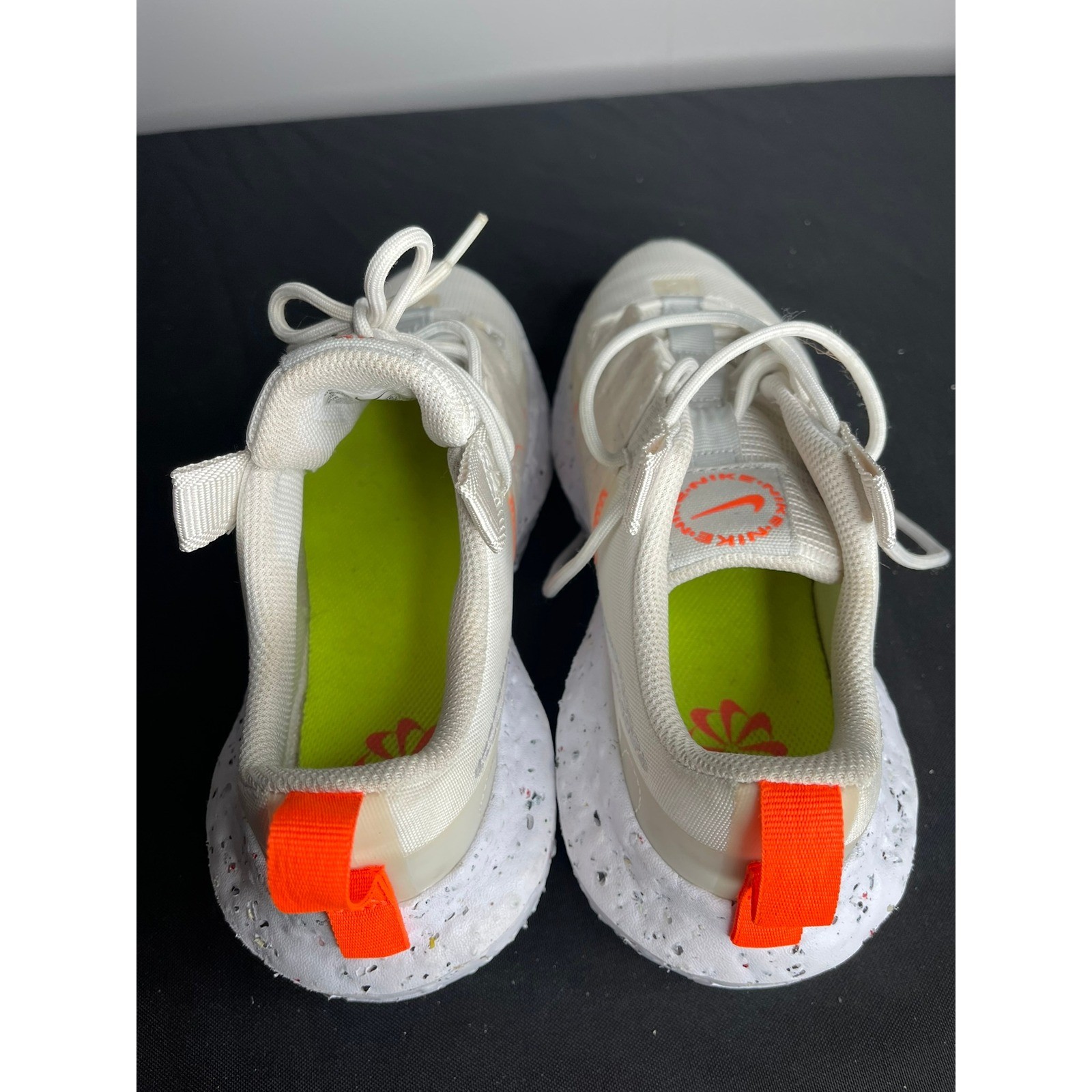 Nike Space Hippie 04 Sail Total Orange Womens 8 Running Shoes CW2386-100