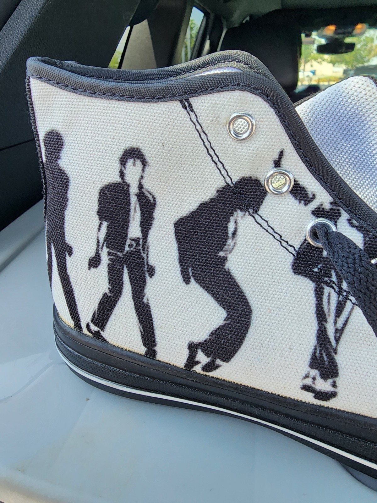 KING OF POP HIGH TOPS MICHAEL JACKSON SHOES SIZE 7 UNISEX