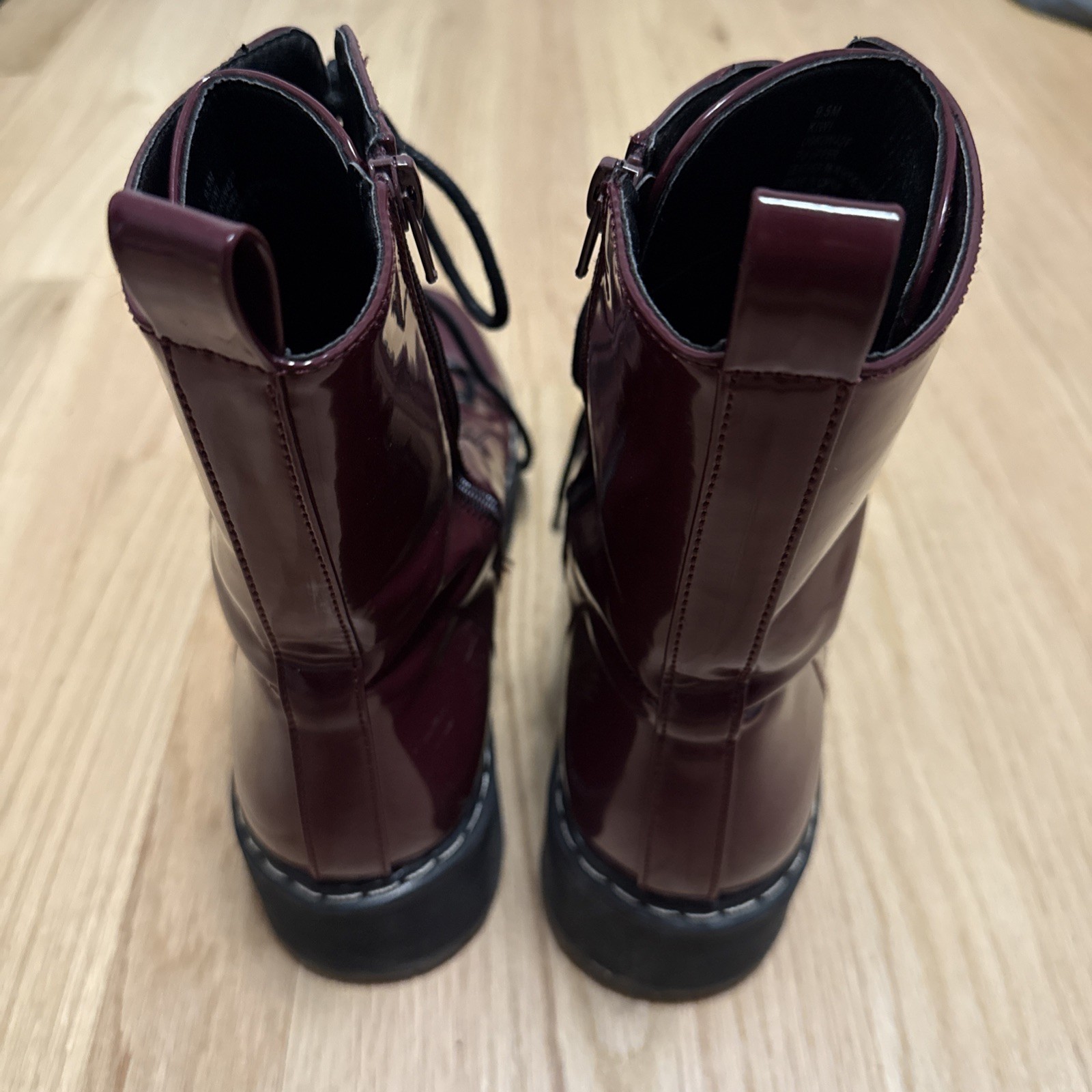 Unionbay Women’s Doc Martens Combat Boots Size 9.5 Lace Up Burgundy