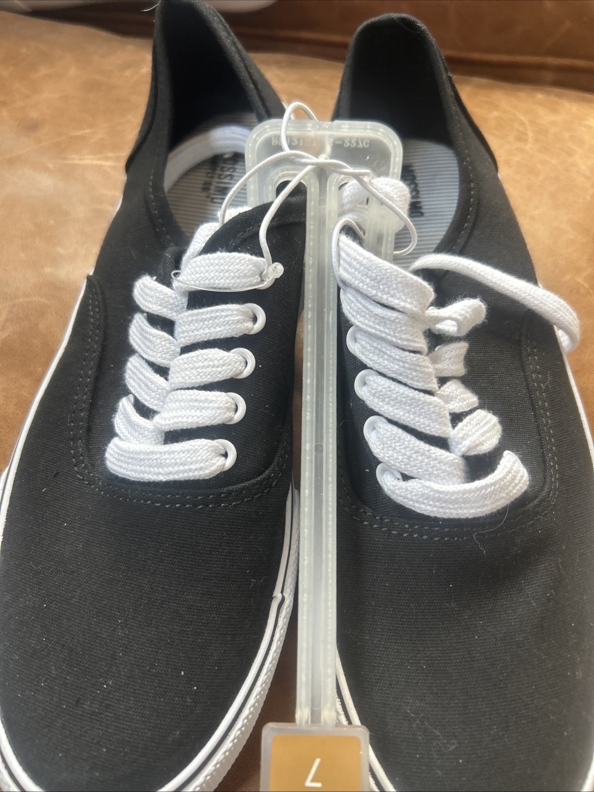 NEW Mossimo Supply Co. Womens Black Classic Canvas Sneakers Sz 7 Quick Ship-Pics
