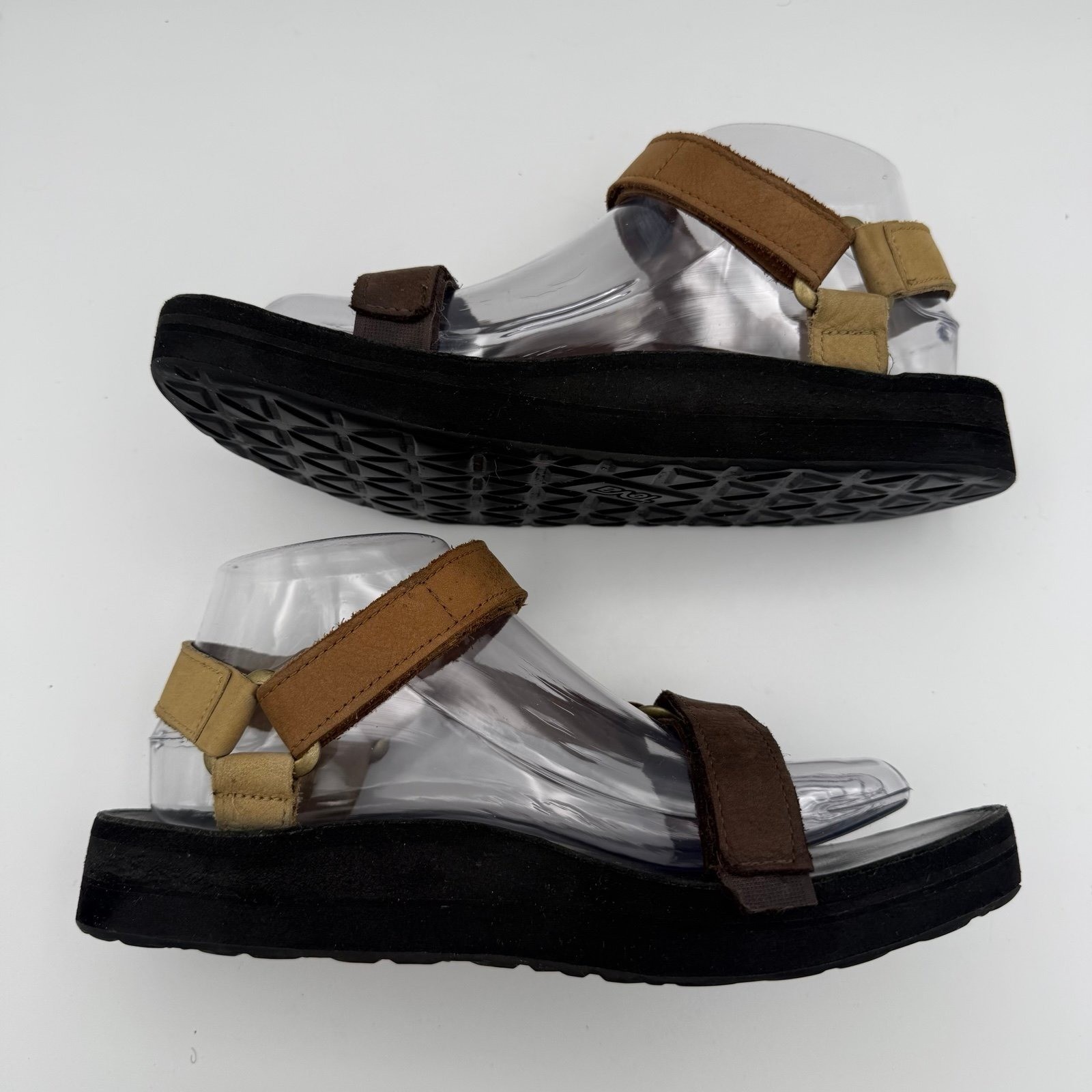 Women’s Teva Midform Universal Leather Neutral Multi Strappy Sandal Size 8
