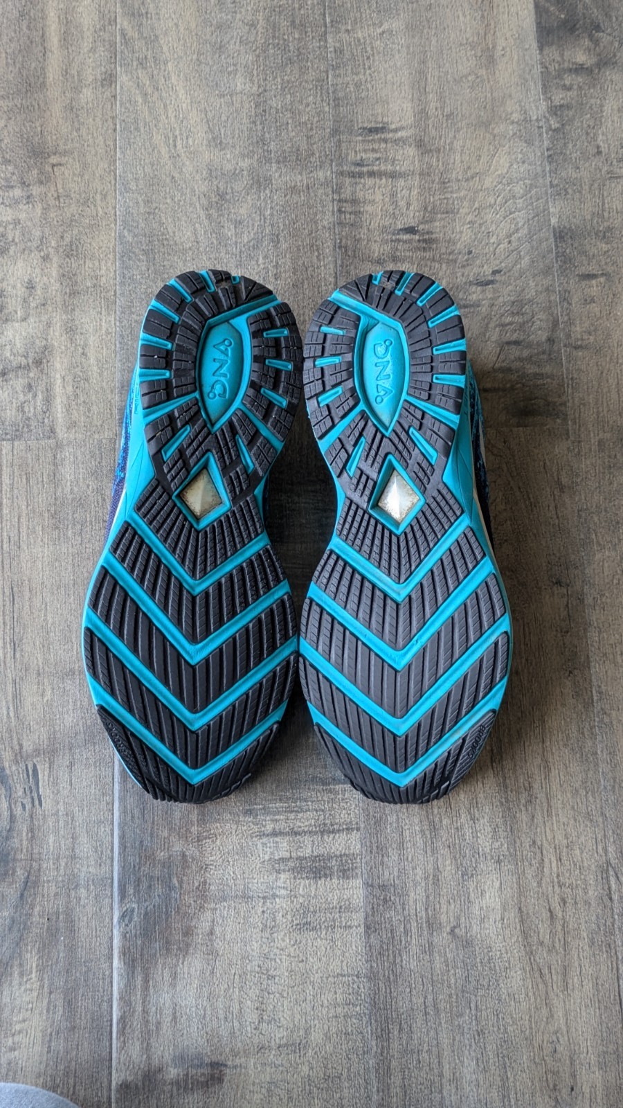 Brooks Ricochet Running Shoes Womens Size 9.5 Blue Teal DNA AMP Athletic Sneaker