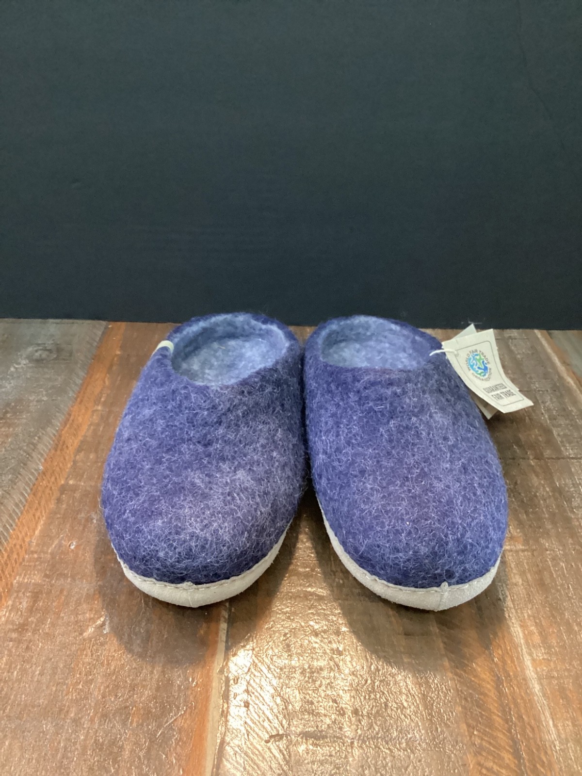 New Egos Indoor Slippers blue Natural Wool Handmade Slip-On sz 37/7 retail $77