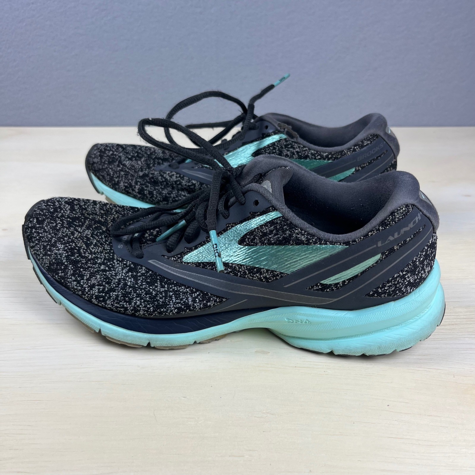 Brooks Launch 4 Womens Running Shoes Black Teal Knit Athletic 1202341B081
