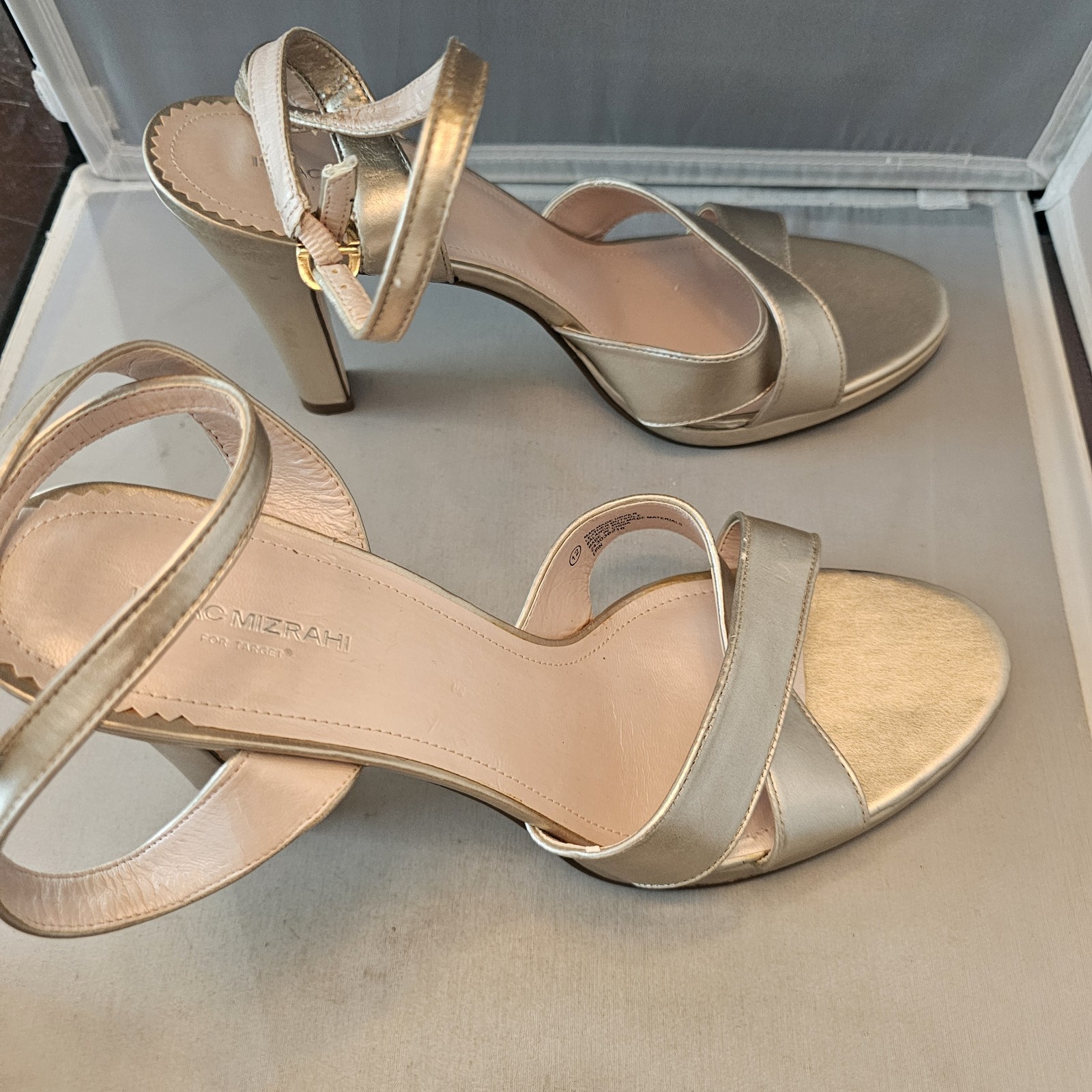 ISAAC MIZRAHI for Target Size 12 Erin Leather Outsole Man Made Upper Made China