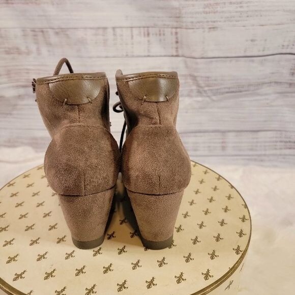 Madden Girl Women’s Dally Taupe Casual Wedge Ankle Bootie Womens 7