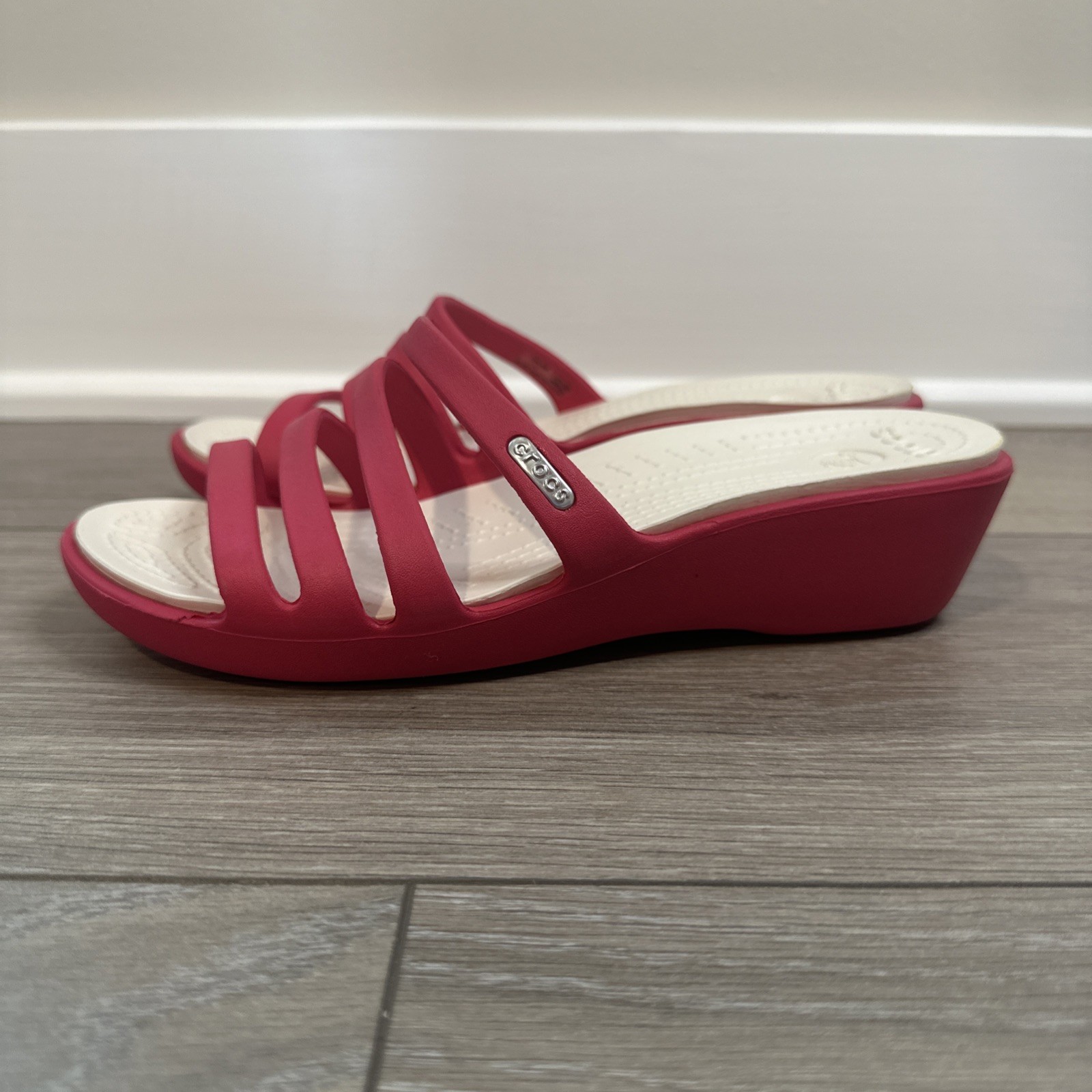 Crocs Women’s Size 7 Rhonda Wedge Four Strap Raspberry Strappy Sandals Pink