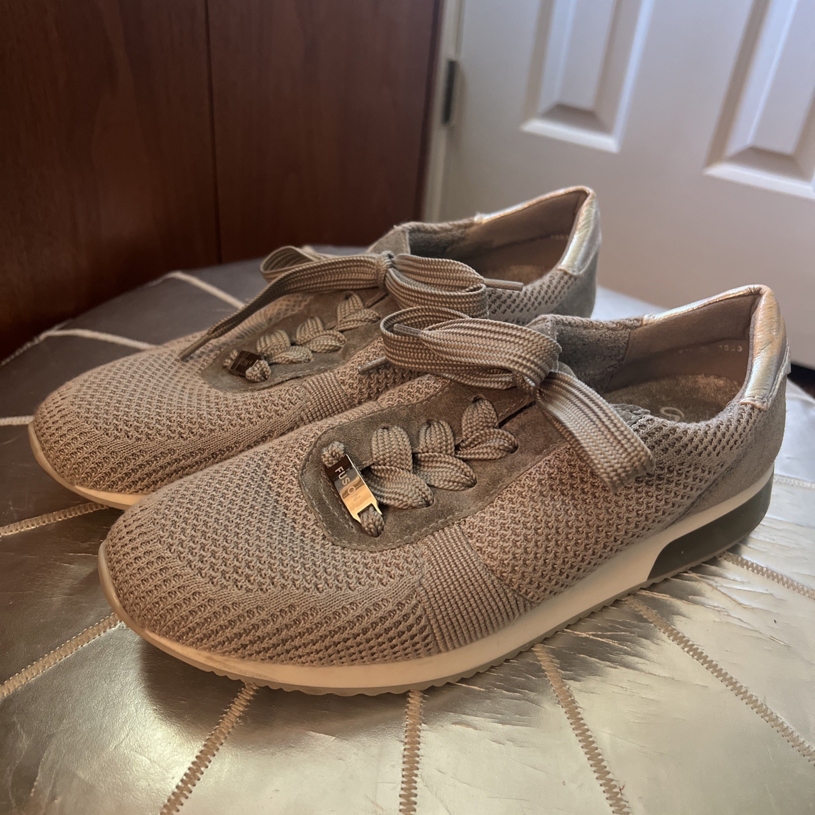 ARA FUSION GRAY SNEAKERS size 6.5 ( US 9 )