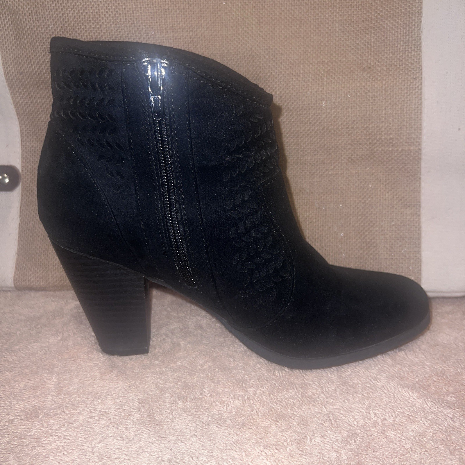 A.N.A. Ana Anita Ankle Boots Side Zip 8.5 M Black Block Heel Festival