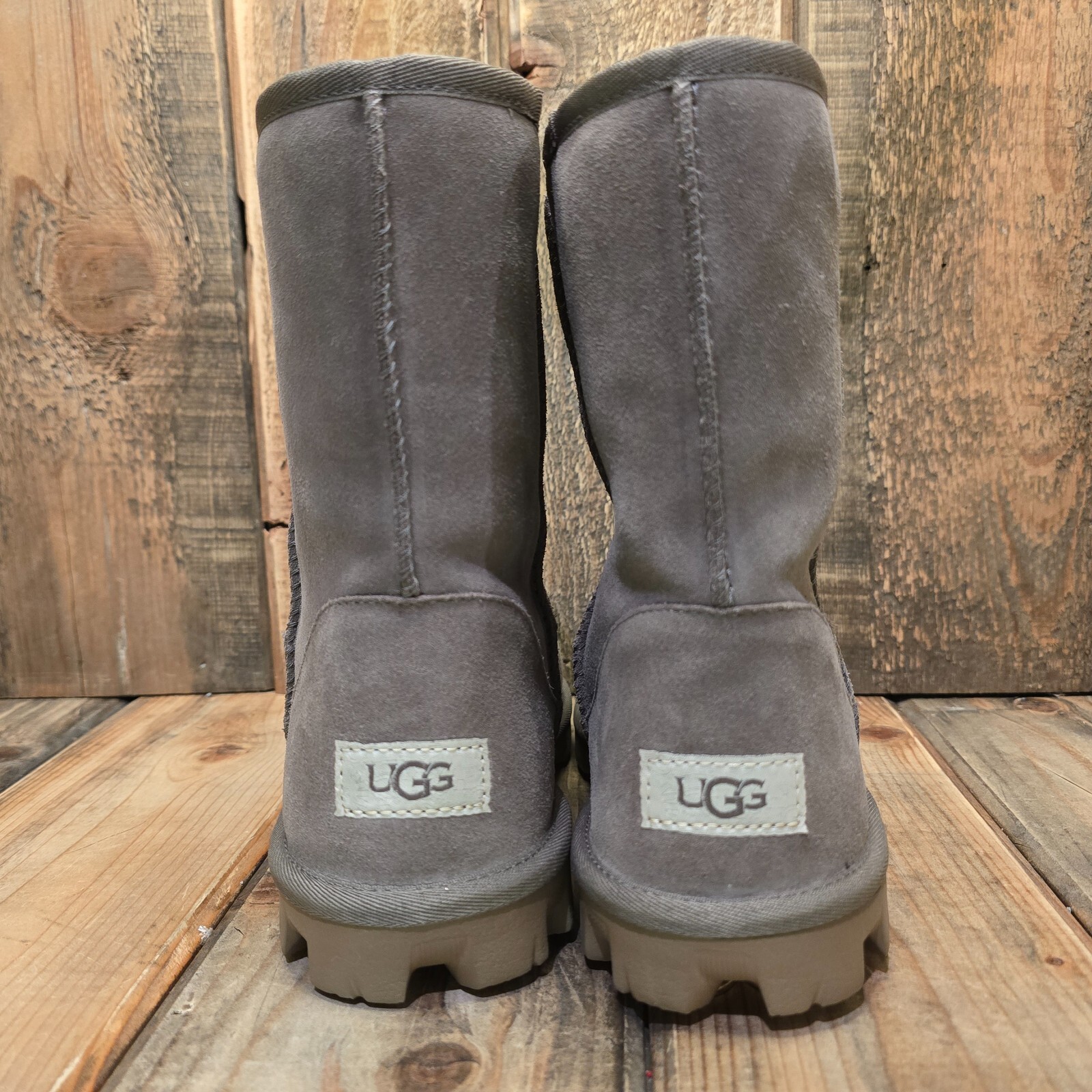 UGG ESSENTIAL SHORT BOOT WOMENS US 7 SUEDE/WOOL ~ KHAKI BROWN
