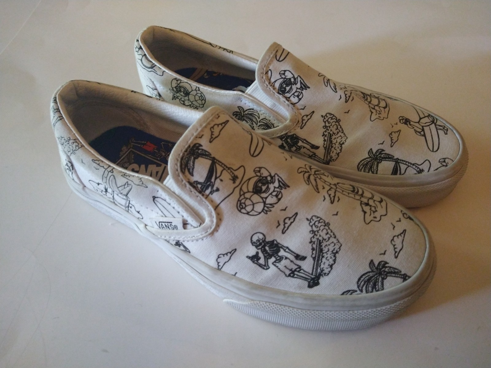 Vans Shoes Women’s Size 5 Men’s 3.5 White Slip On Low Tide Beach Skate Bmx