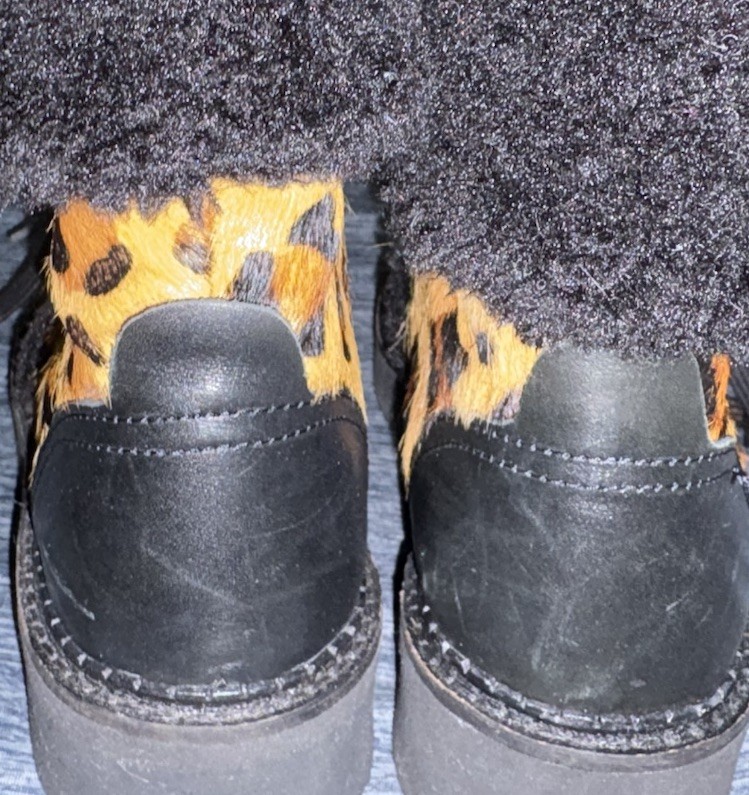 Very Volatile Women’s Boots Animal Print Leather Hair Size 7