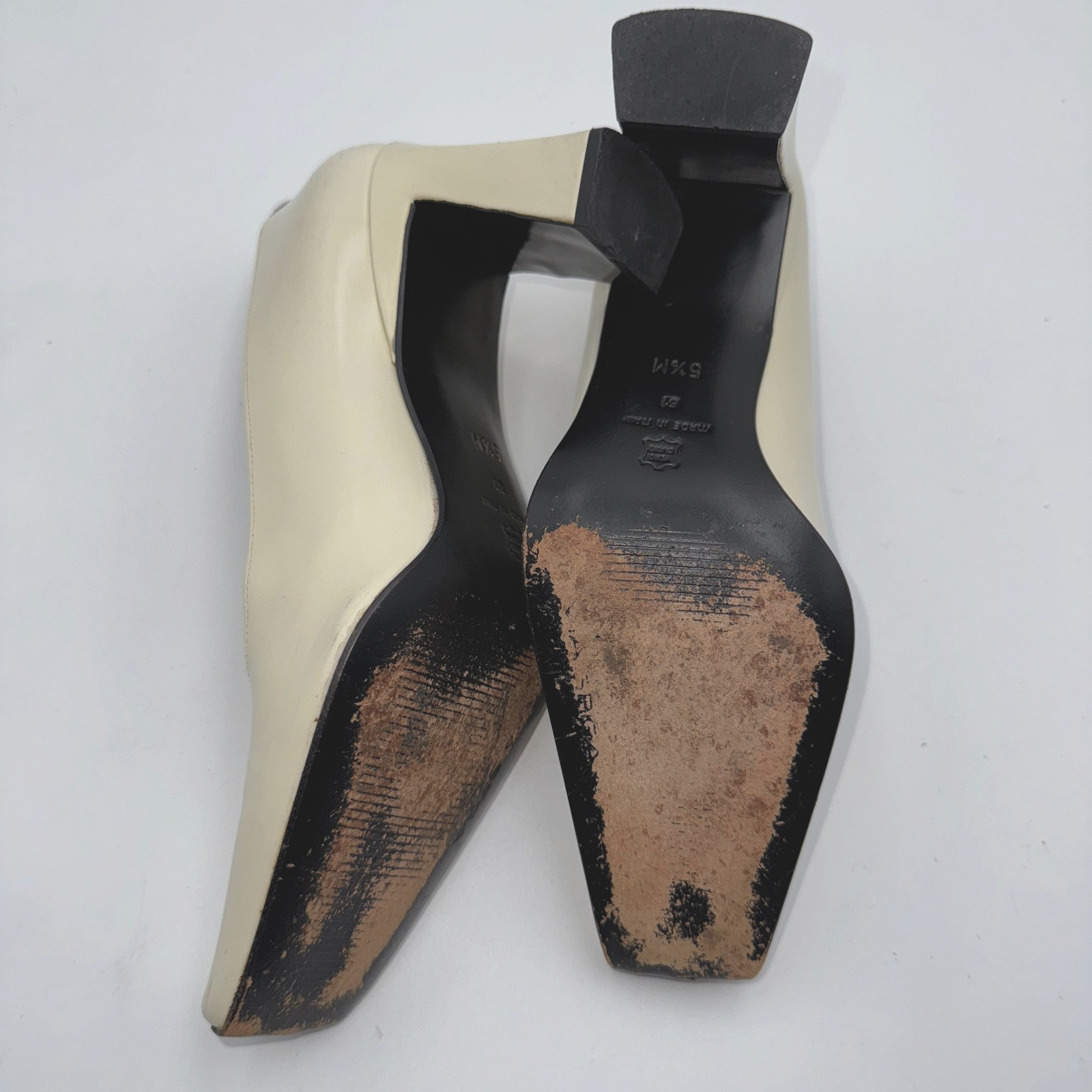 Via Spiga Women’s Ivory Leather Heels 5.5M Square Toe Block Heel
