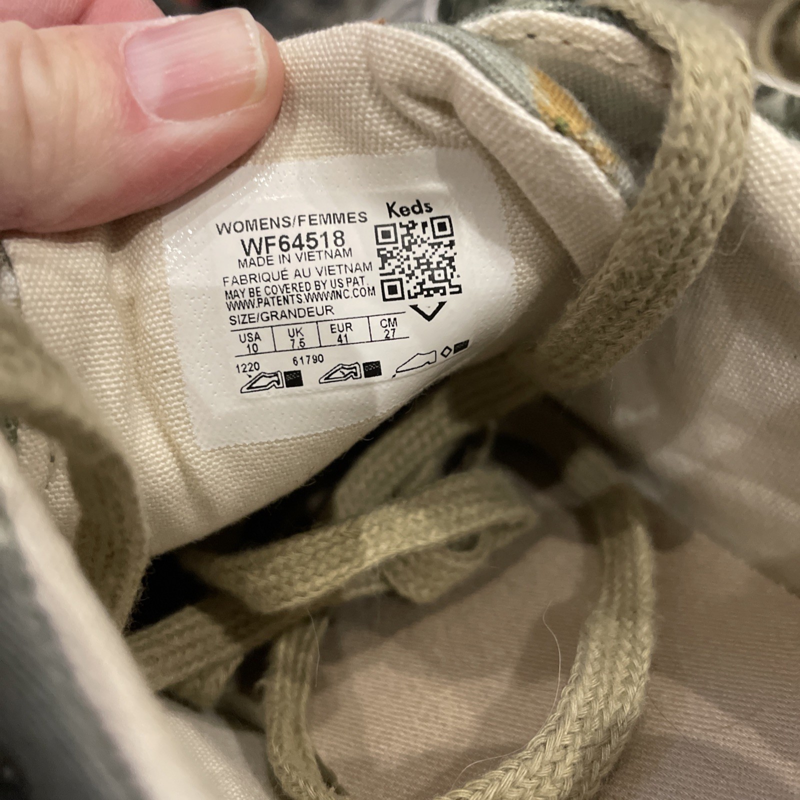 KEDS Jump Kick Tropical Print Size 10 Canvas Sneakers Women’s Cream/Green Laceup