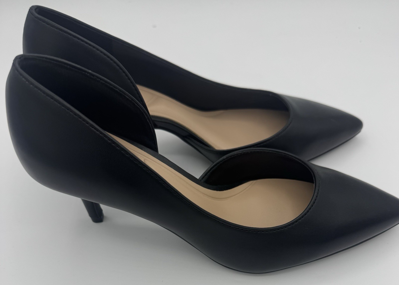 Women’s Mid Heel Black Kelly and Katie Shoes Size 7