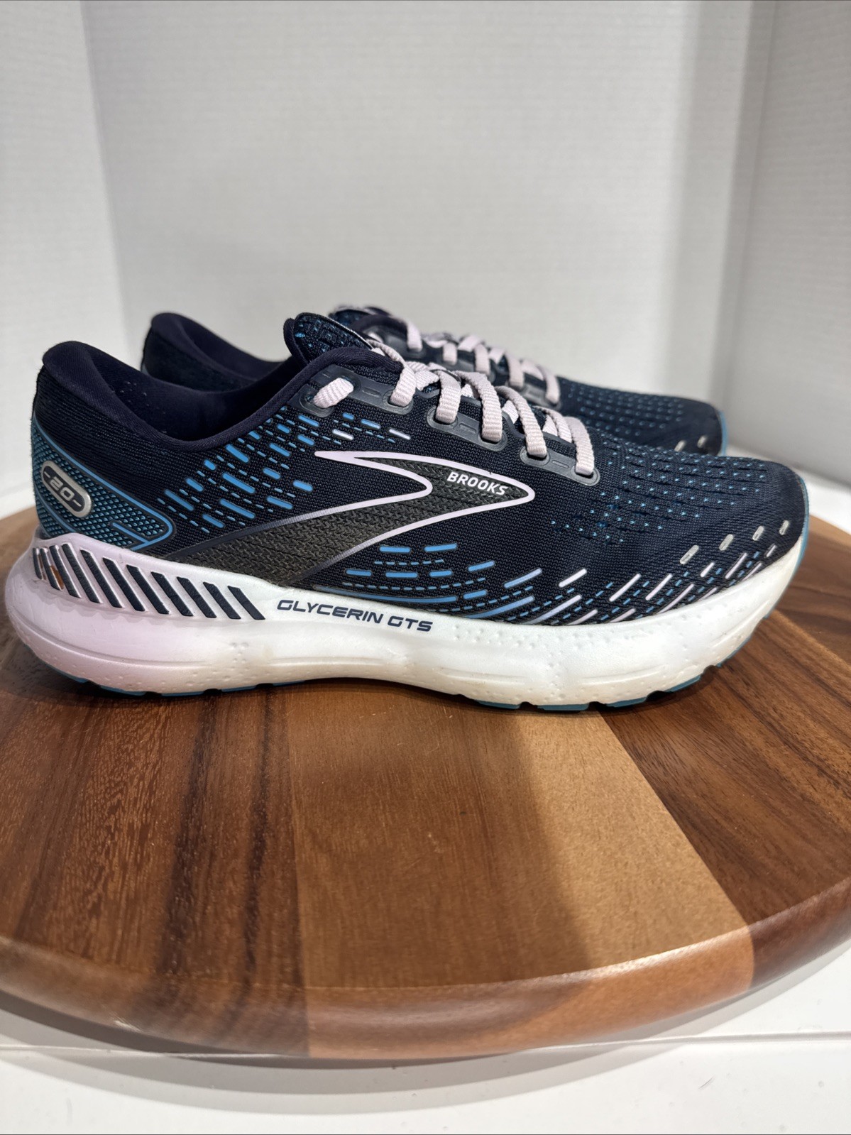 Brooks Glycerin GTS 20 Women’s Size 8.5B Navy Blue Lilac Running Gym