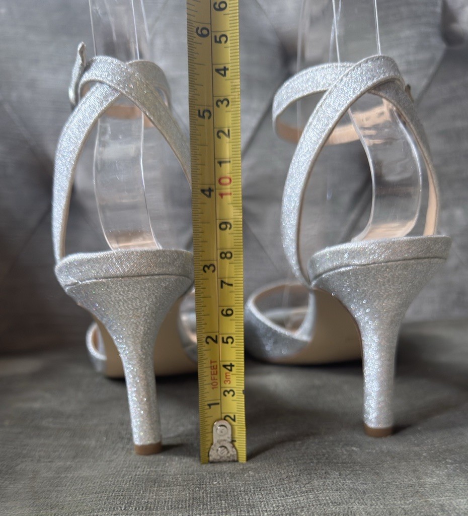 American Glamour Badgley Mischka Silver Rhinestone Evening Heels Size 6.5 Zoelle