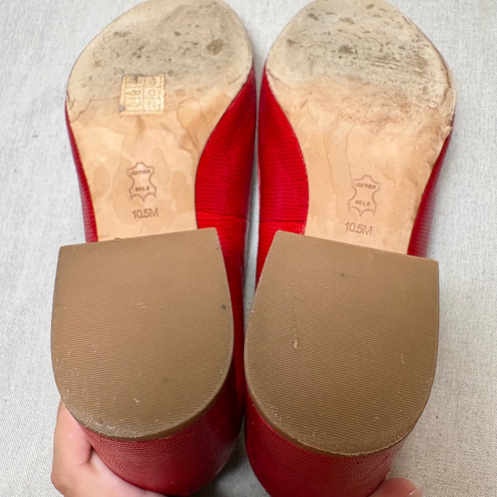 Tory Burch Red Lizard Embossed Leather Tassel Block Heel Loafer Pumps 10.5M Bold