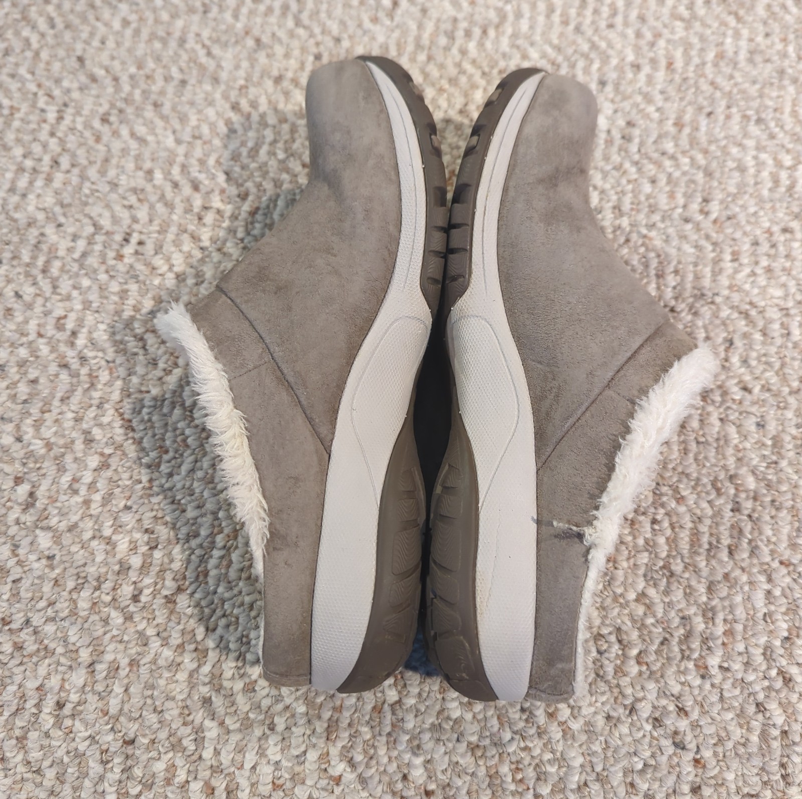 Dansko Parson Suede Clogs Womens EU 39 US 8.5-9 Tan Waterproof Vibram