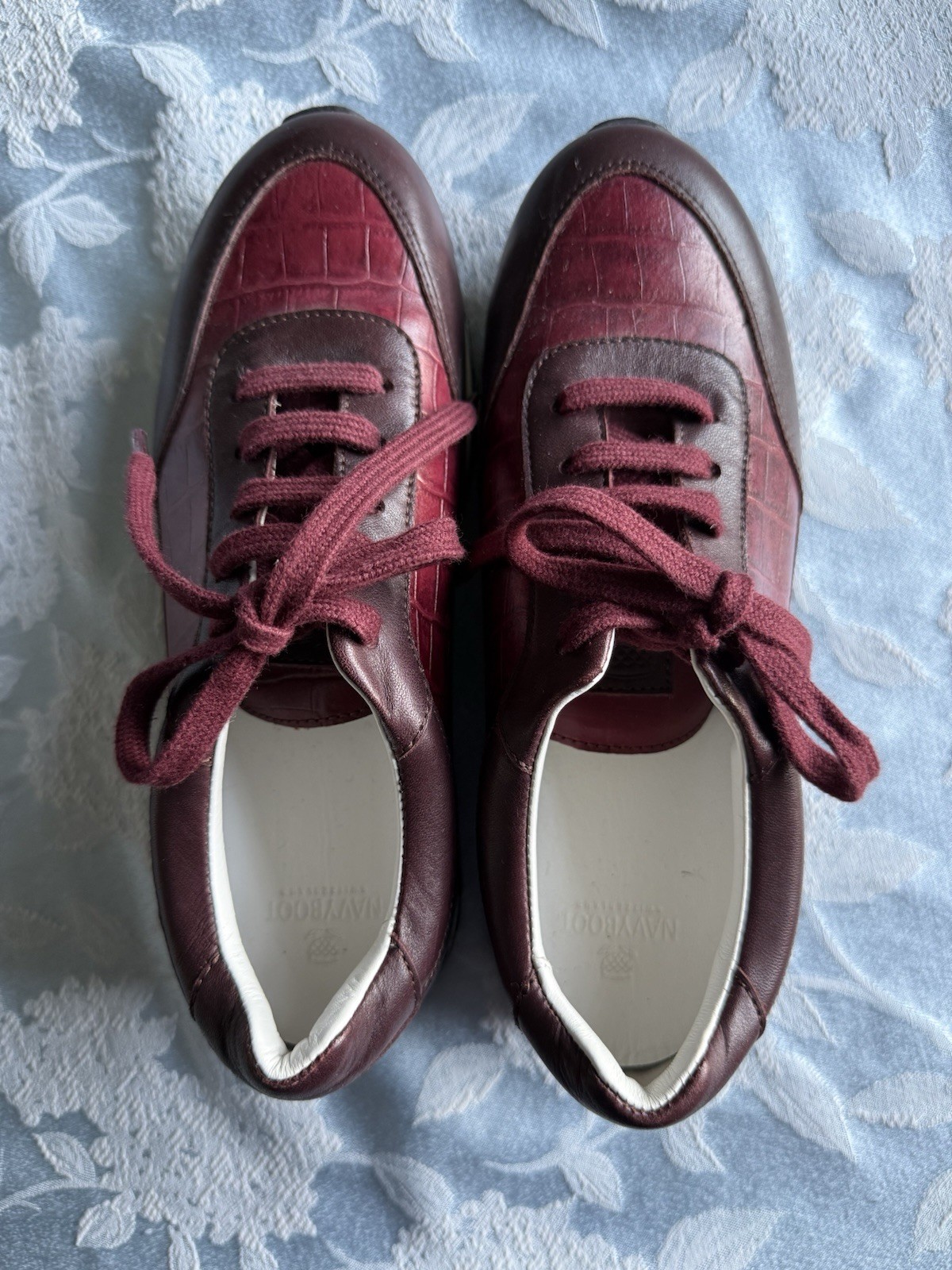 Navyboot Switzerland Womens Dressy Sneakers US 7.5 EU 38 Burgundy Wine