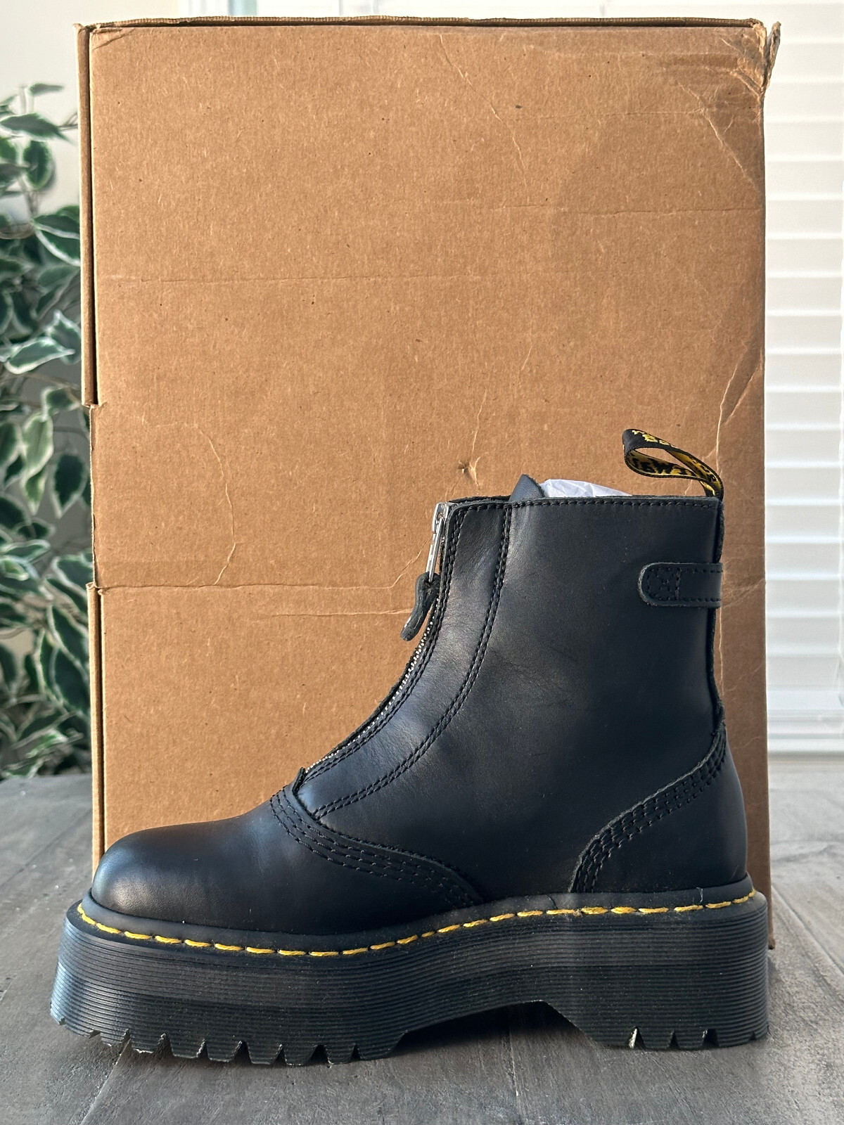 Dr Martens Jetta Zip Platform Leather Black Boots For Women’s Size US 6