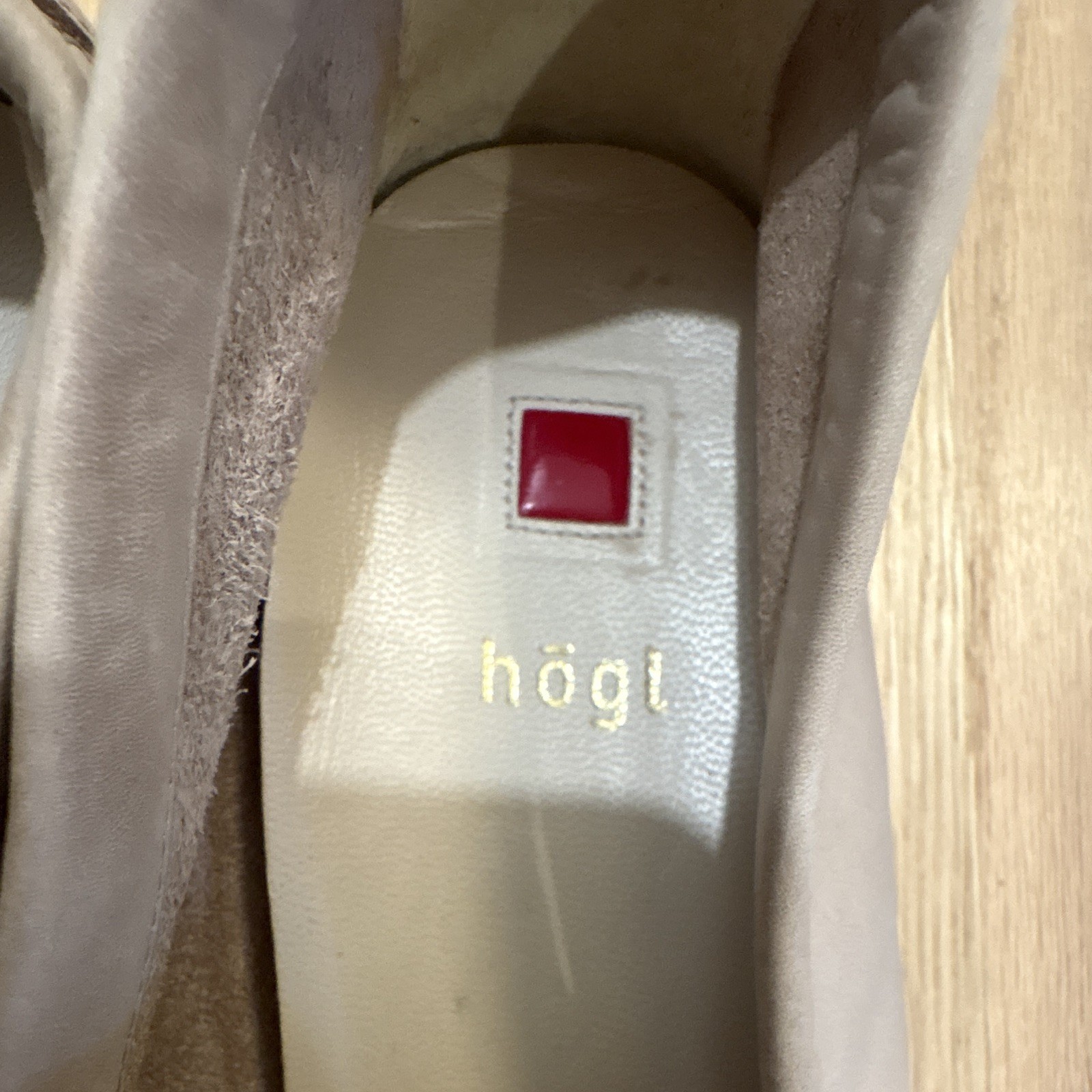Högl Women’s Beige Leather Loafer Flats Slip-On Round Toe Logo US 8