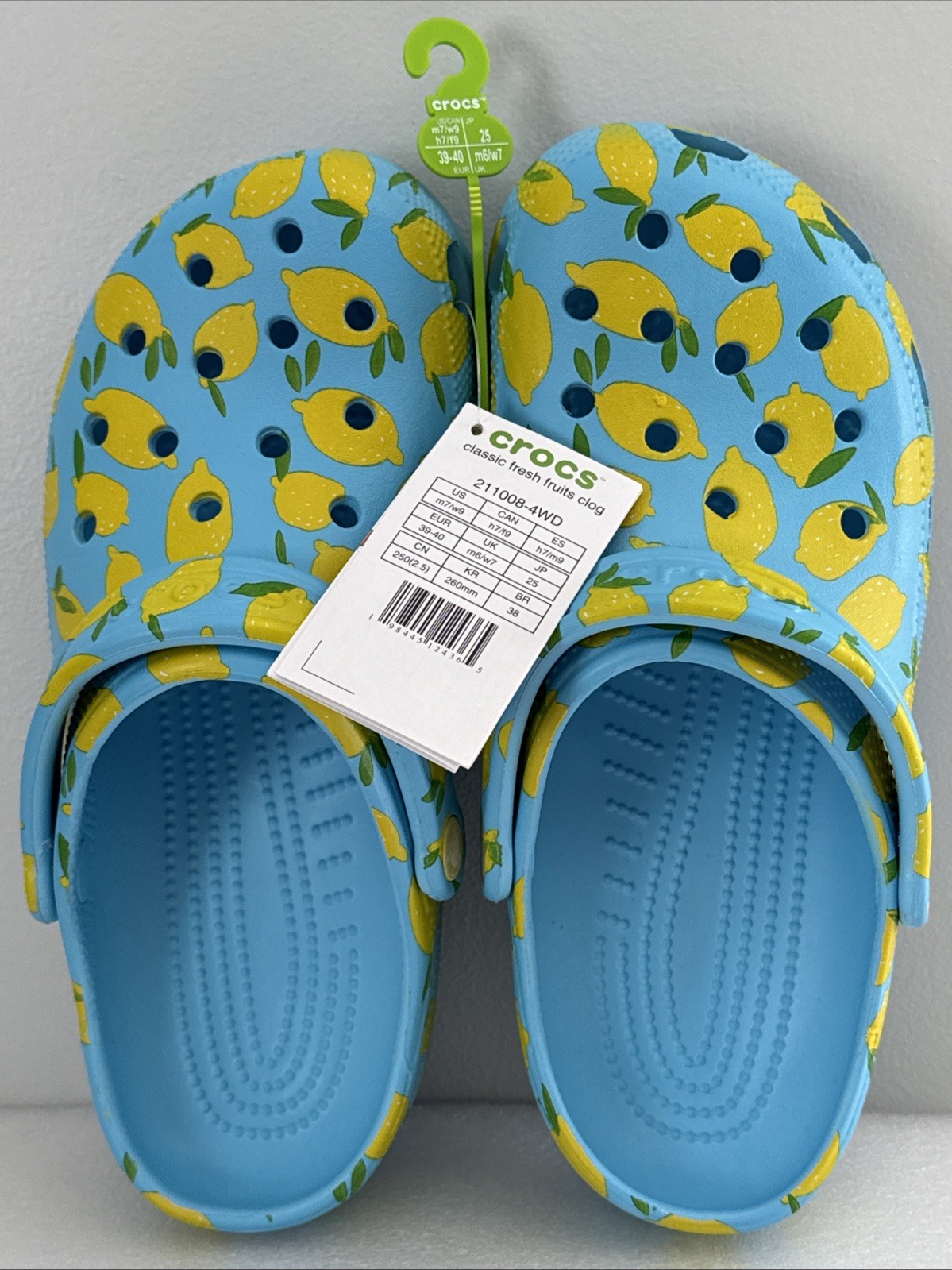 Crocs Classic Fresh Fruits Clog Lemons Womens 9 Blue / Yellow / Tinted Glass