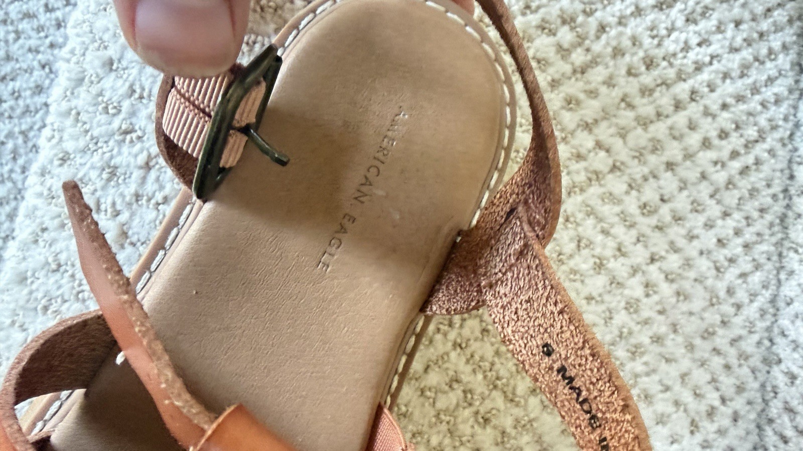 American eagle sandals . SZ 6