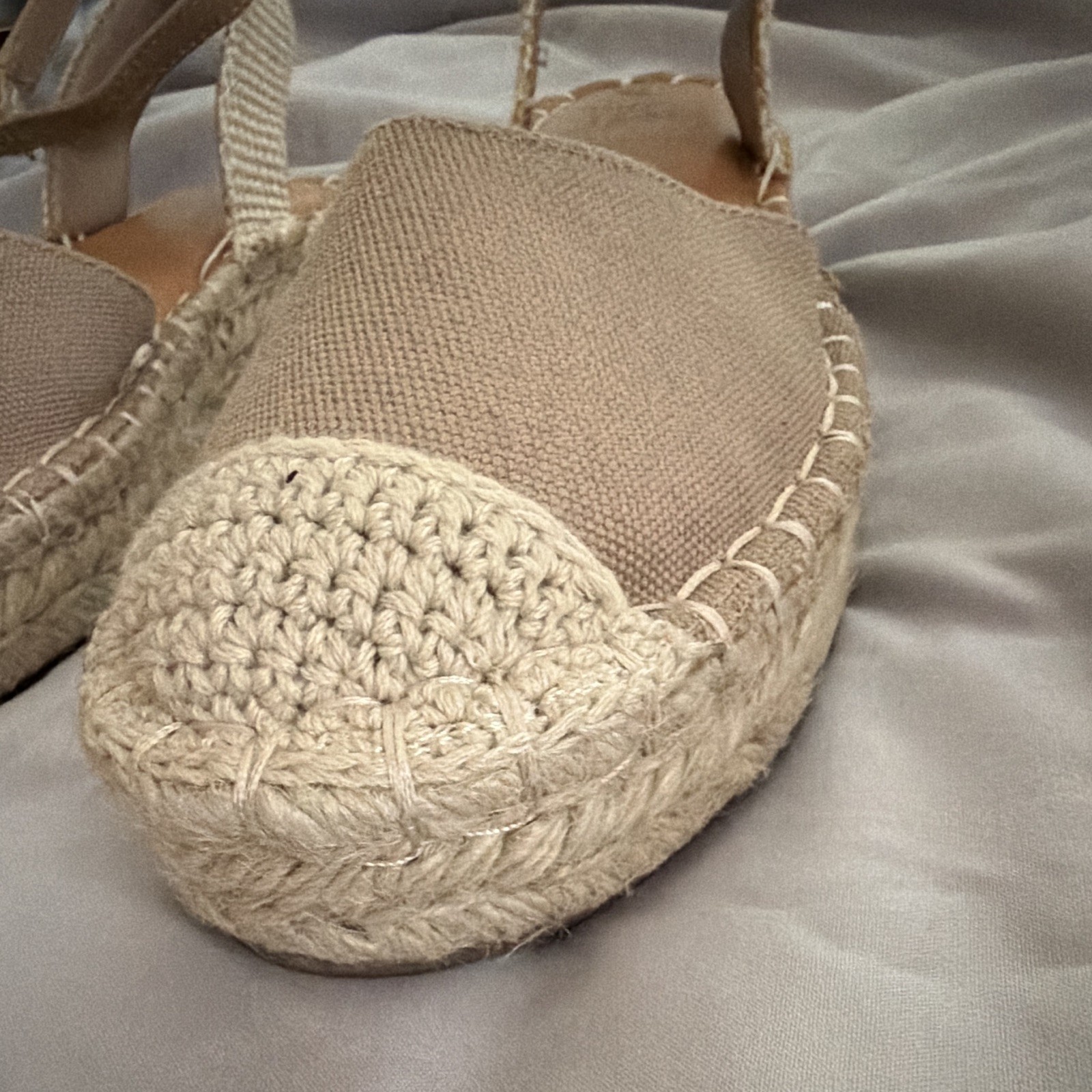 Time And Tru Women’s Beige Canvas Espadrille Sandals Ankle Strap Buckle 7.5