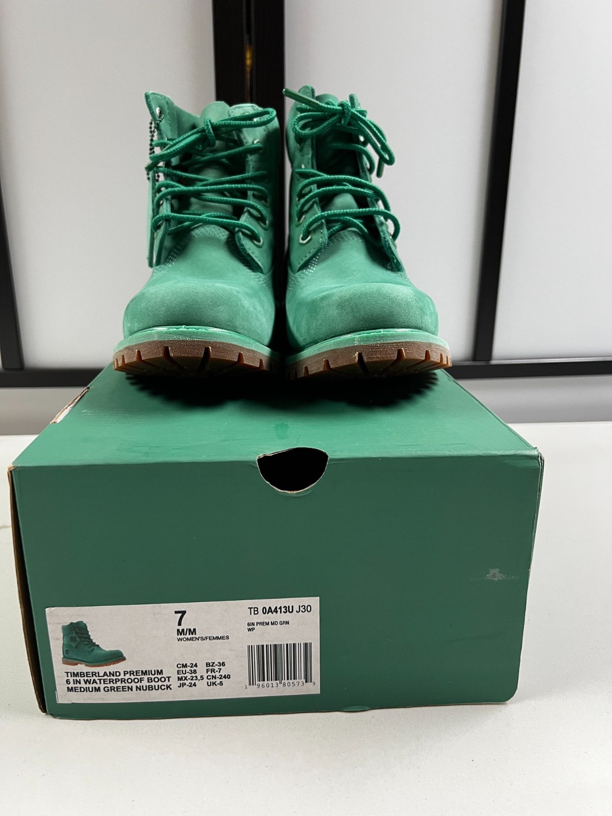 NEW IN BOX: TIMBERLAND WOMEN’S 6 INCH BOOTS 50TH ANNIVERSARY MEDIUM GREEN SIZE 7