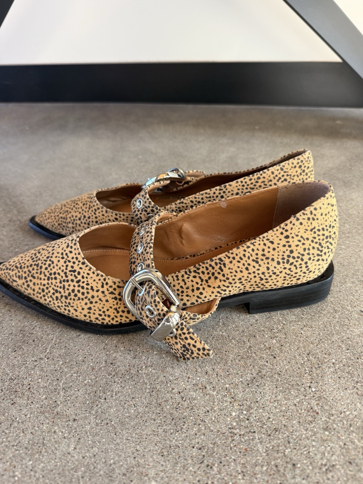 Anthropologie Maeve Leopard Print Pointed-Toe Moto Mary Jane Flats Size 39 8-8.5