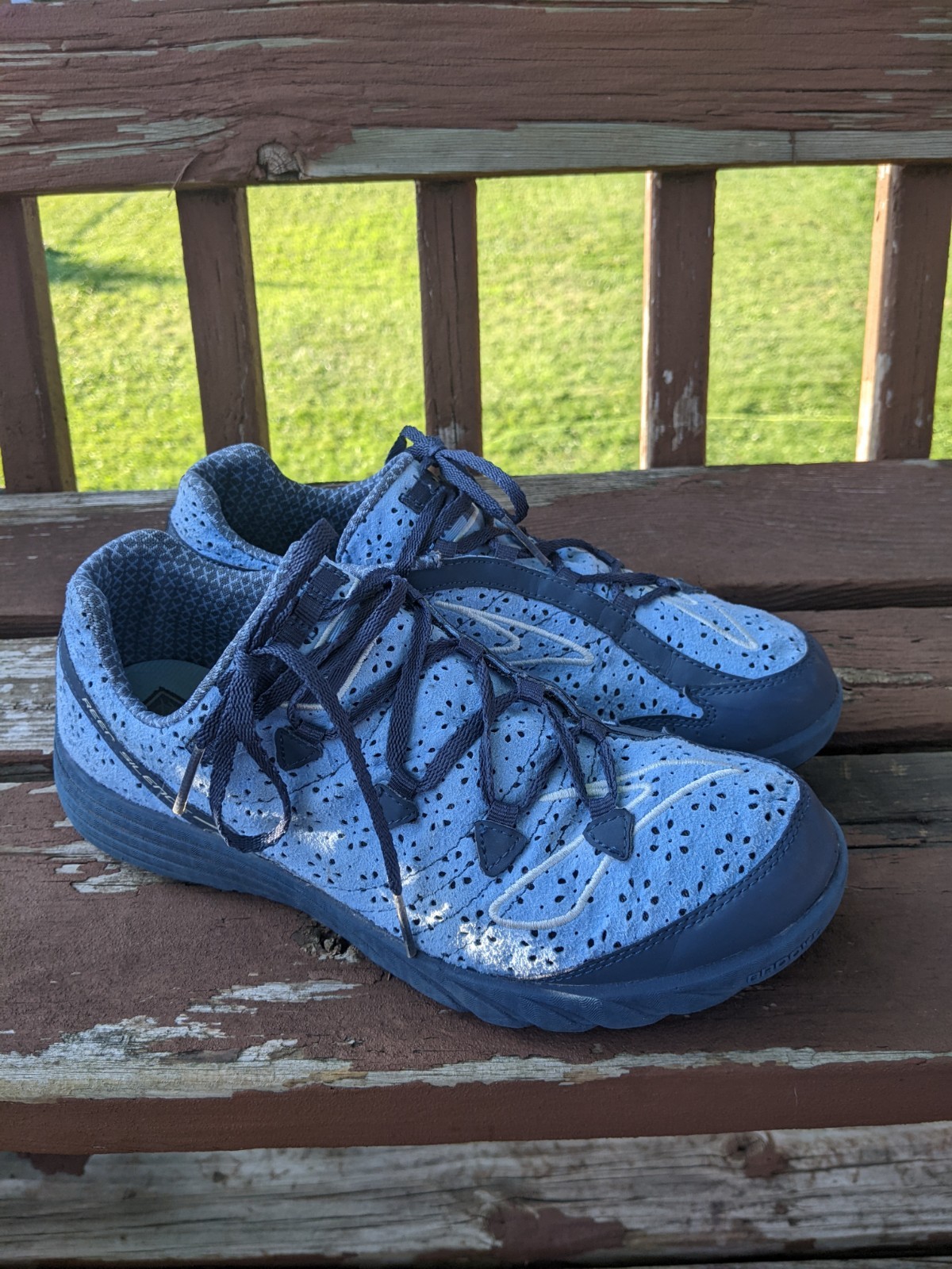 Brooks Green Silence Women’s Blue Recycle Running Shoes sz 10.5 Pre Owned