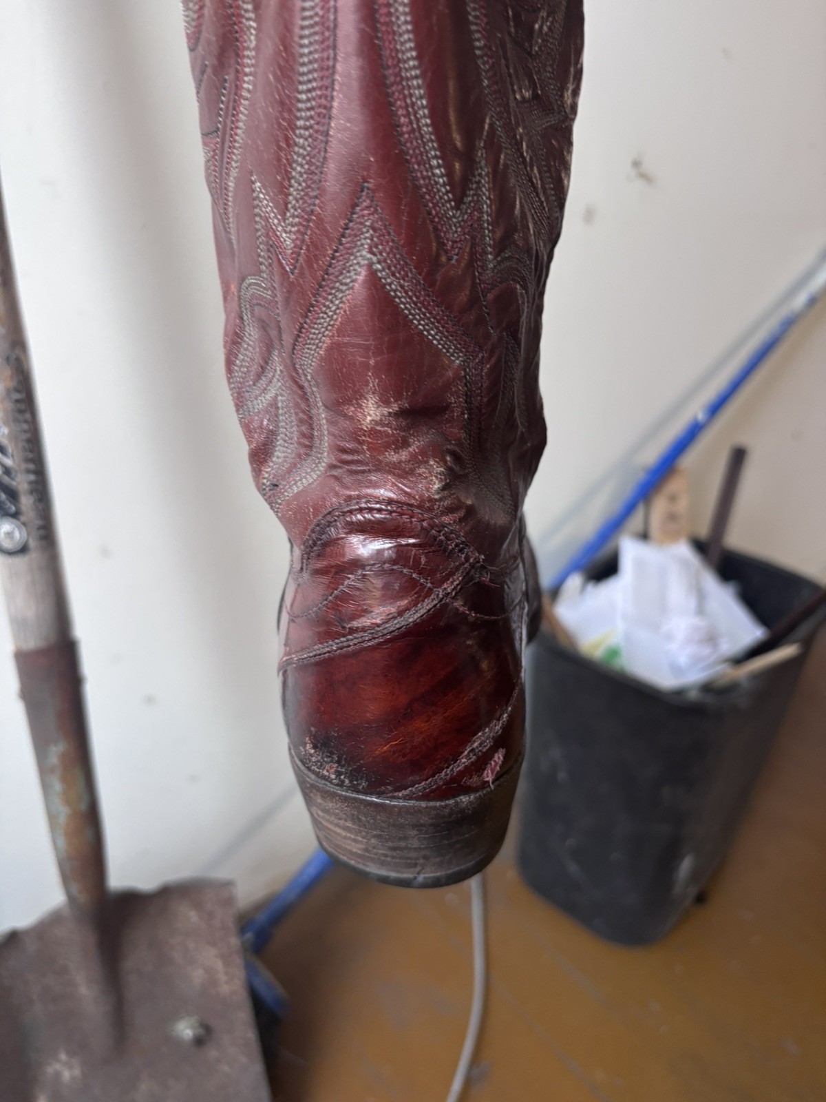 Vintage Tony Lama Eel Skin Western Boots Mens 11 D Red Burgundy Cowboy