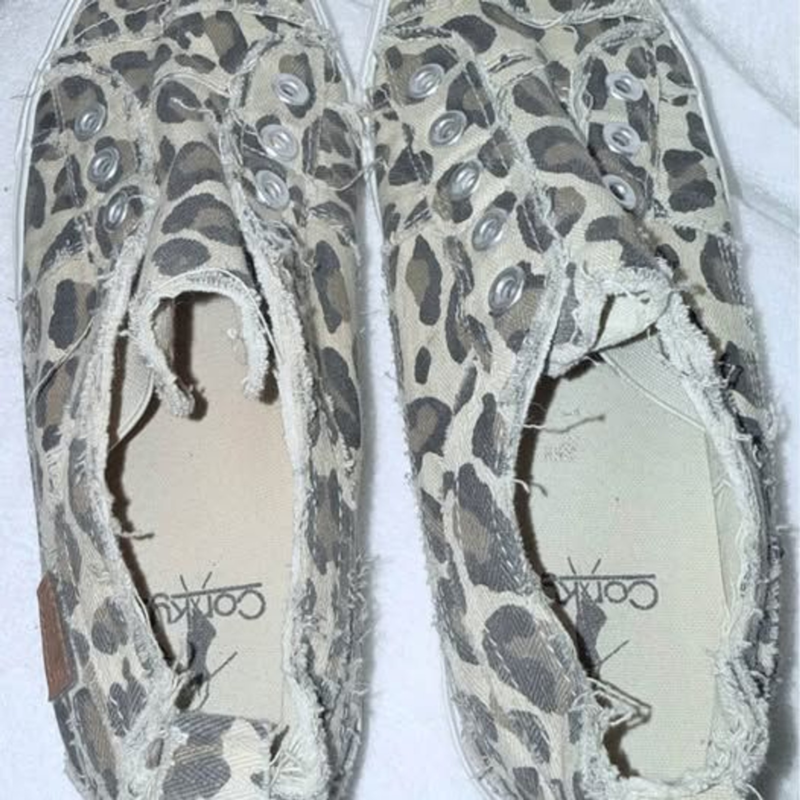 Corky’s Leopard Slip On Sneakers Casual Fashion Shoes | Size 6 Casual Comfy Cute
