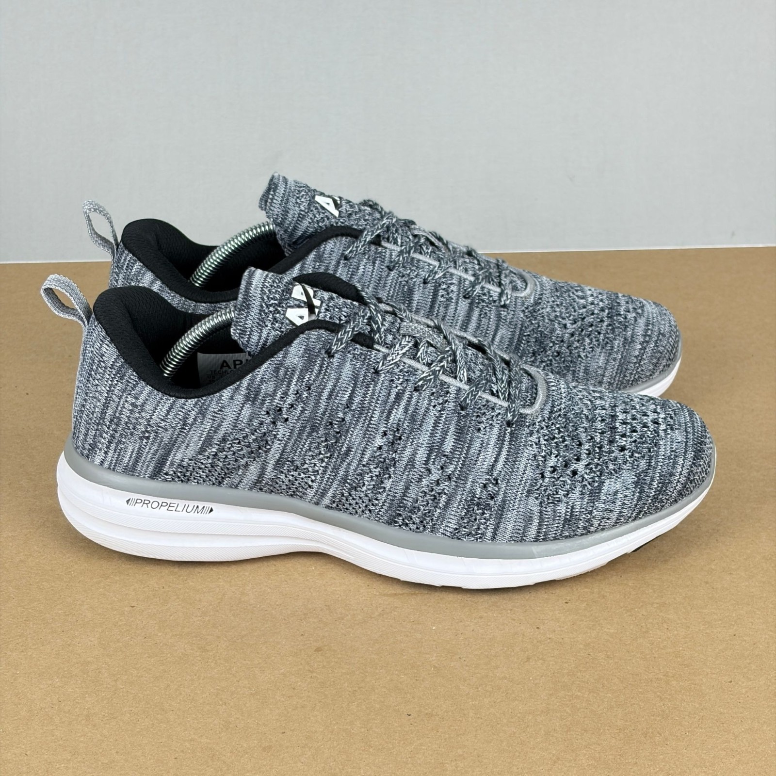 APL Techloom Pro Athletic Running Shoes Womens 10 Gray Heathered Knit Low Top