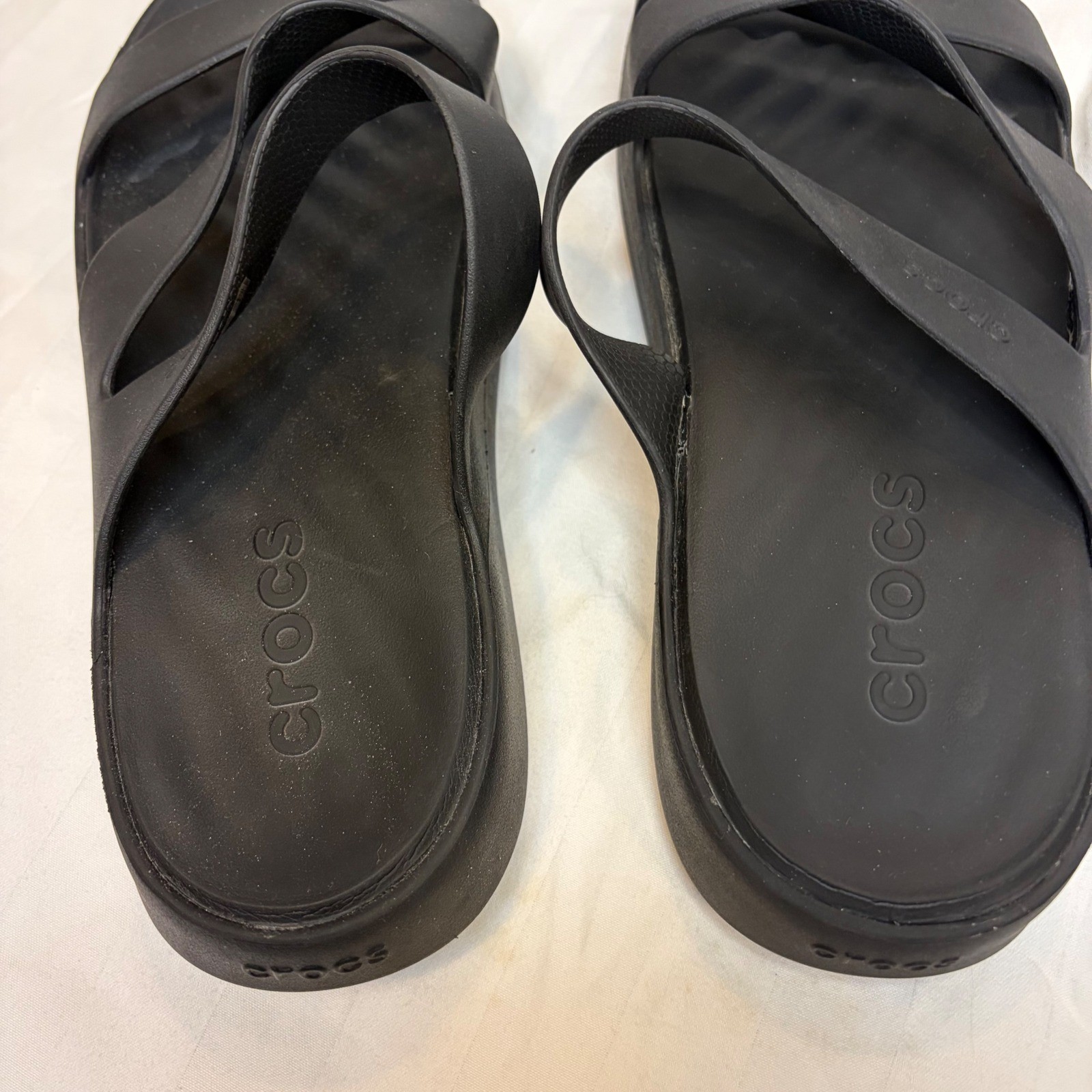 Crocs Getaway Strappy Sandals Women 10 Black Comfort Minimalist Slide