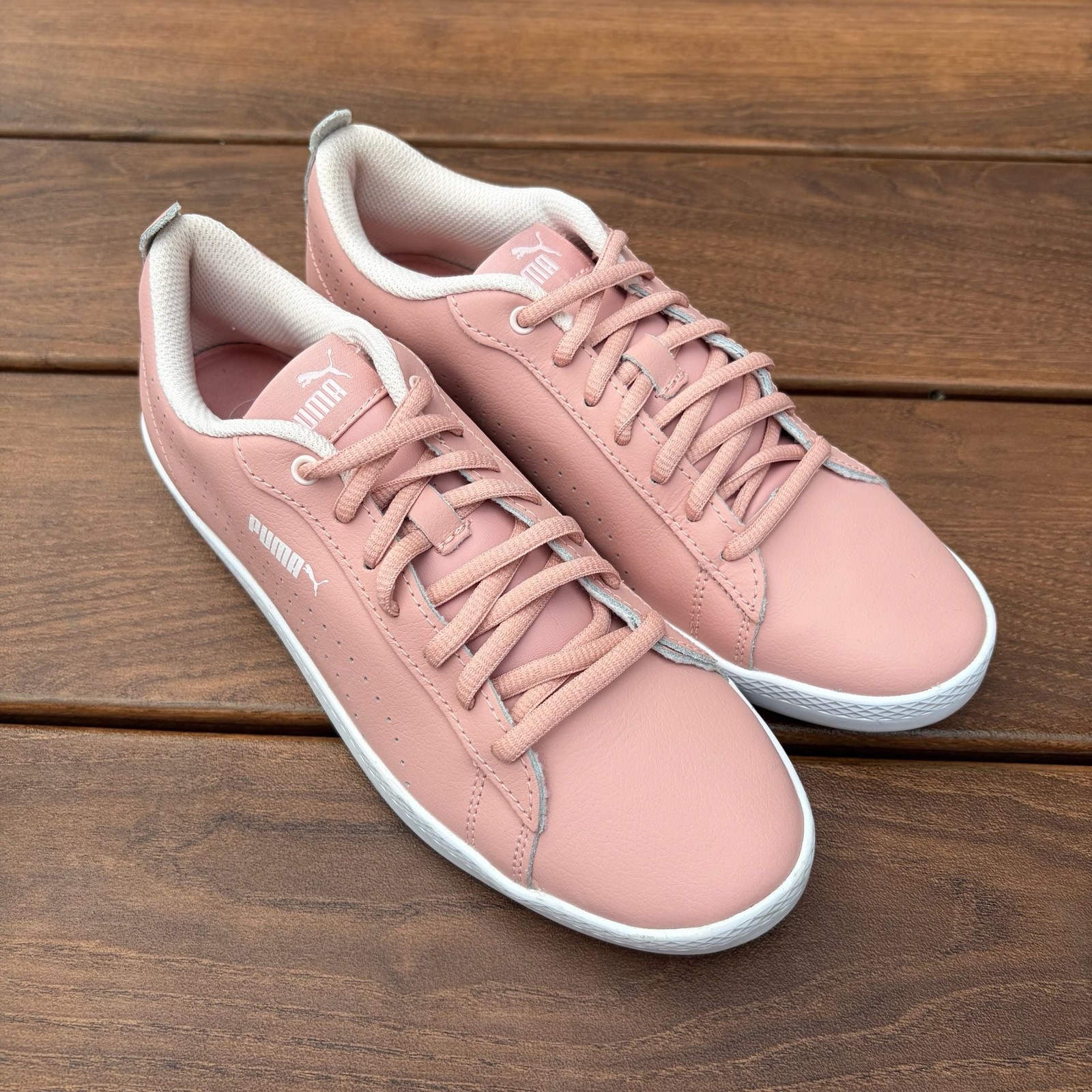 Puma Smash v2 Perf Leather Low-Top Women’s Sneakers in Peach Beige Size 8