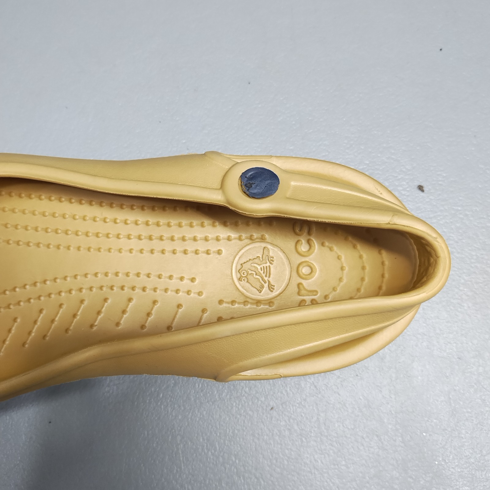 Crocs Croslite Slingback Sandals Womens 10 Tan Cutout Embellished Almond Toe