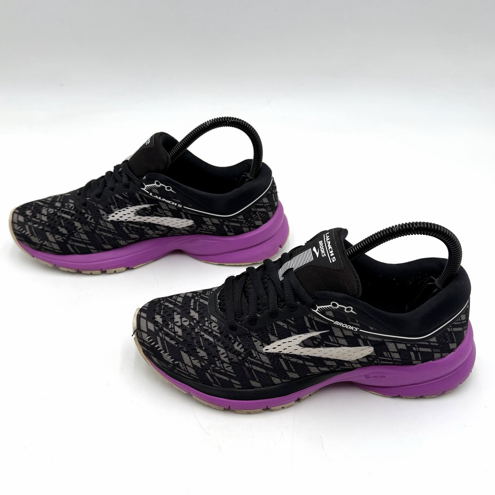 Brooks Launch 5 Womens Size 7 Running Shoes Sneakers 1202661B090 Black Purple