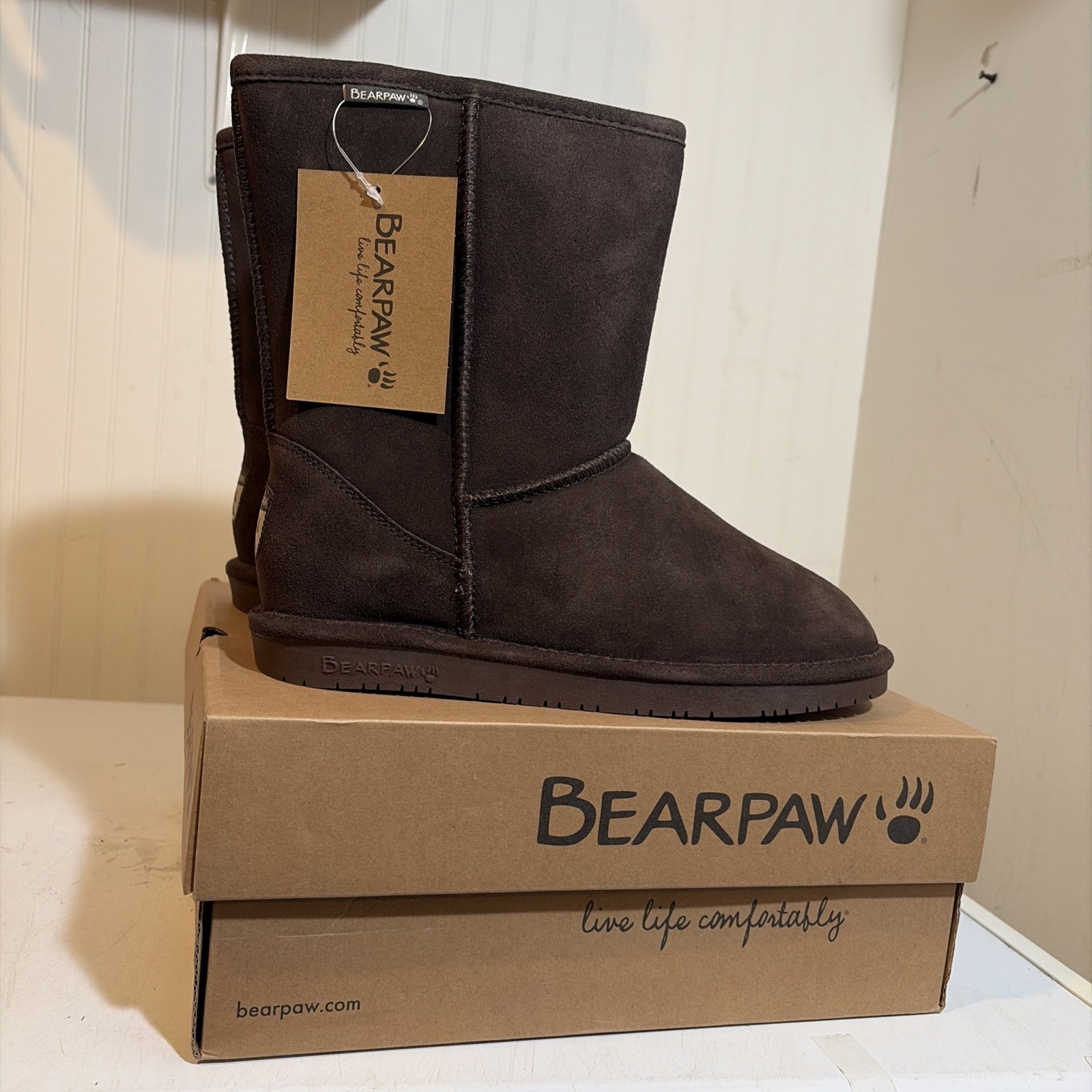 BEARPAW 608 W Emma Short Hickory Womens Casual BOOTS Size 10