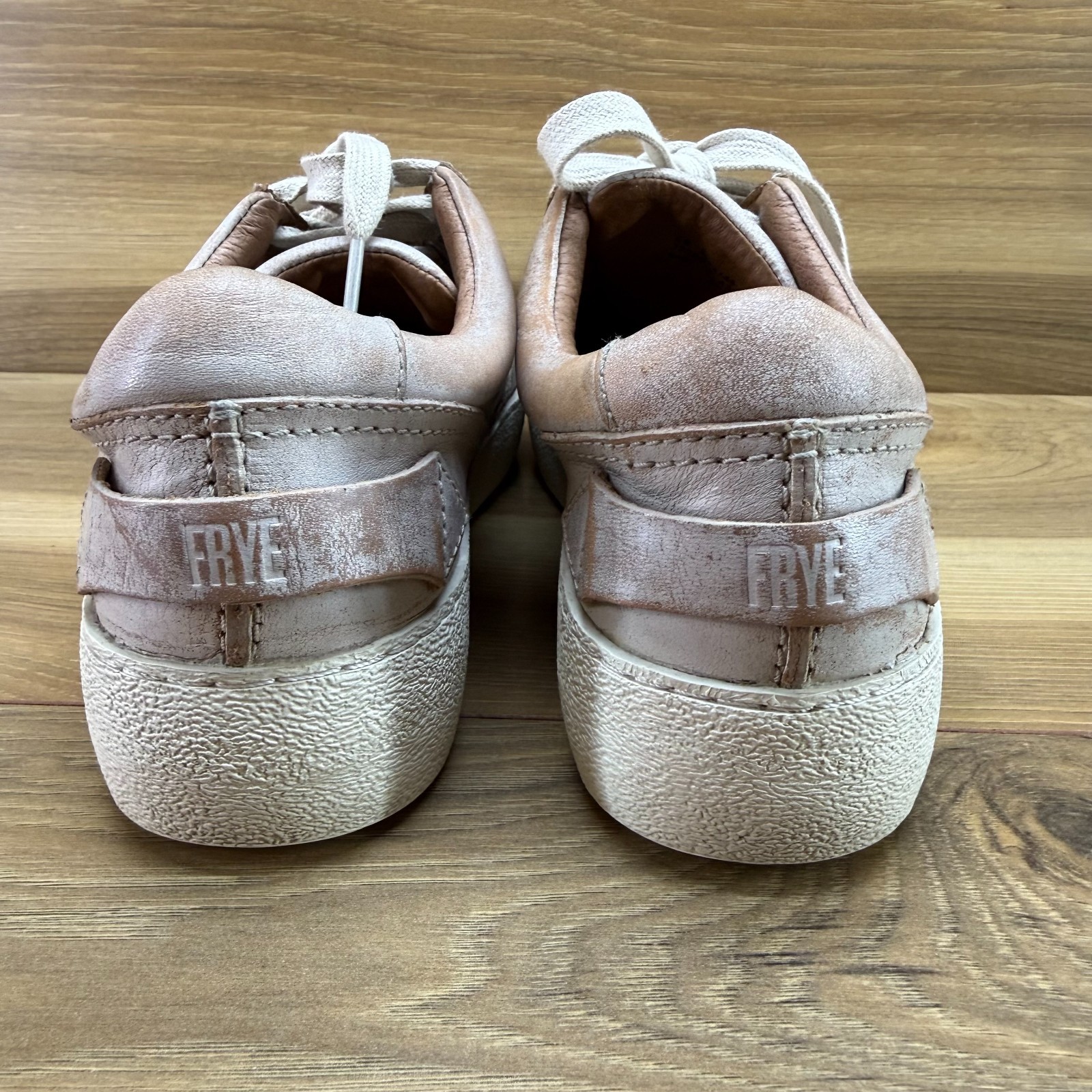 FRYE Distressed Sneakers Womens 6 M White Over Beige Leather Casual Travel Boho