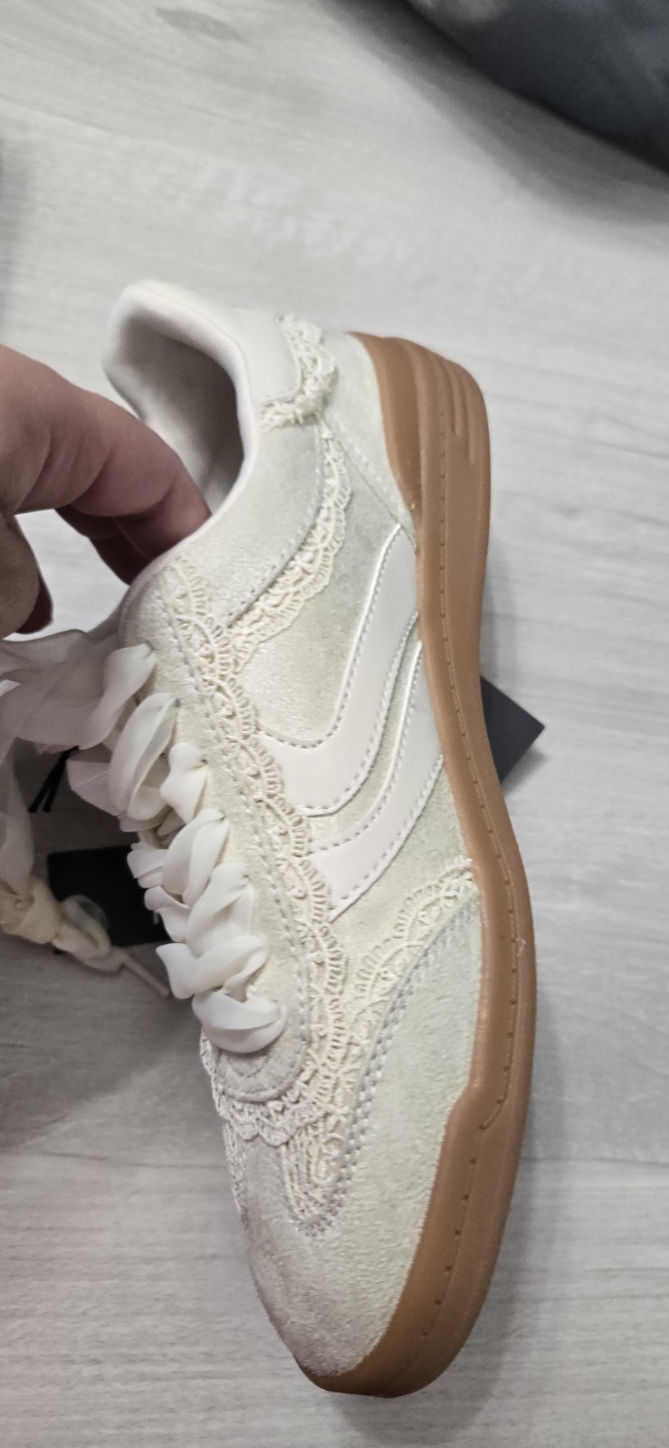 Lace-Up Athletic Sneaker Beige/White Gum Sole