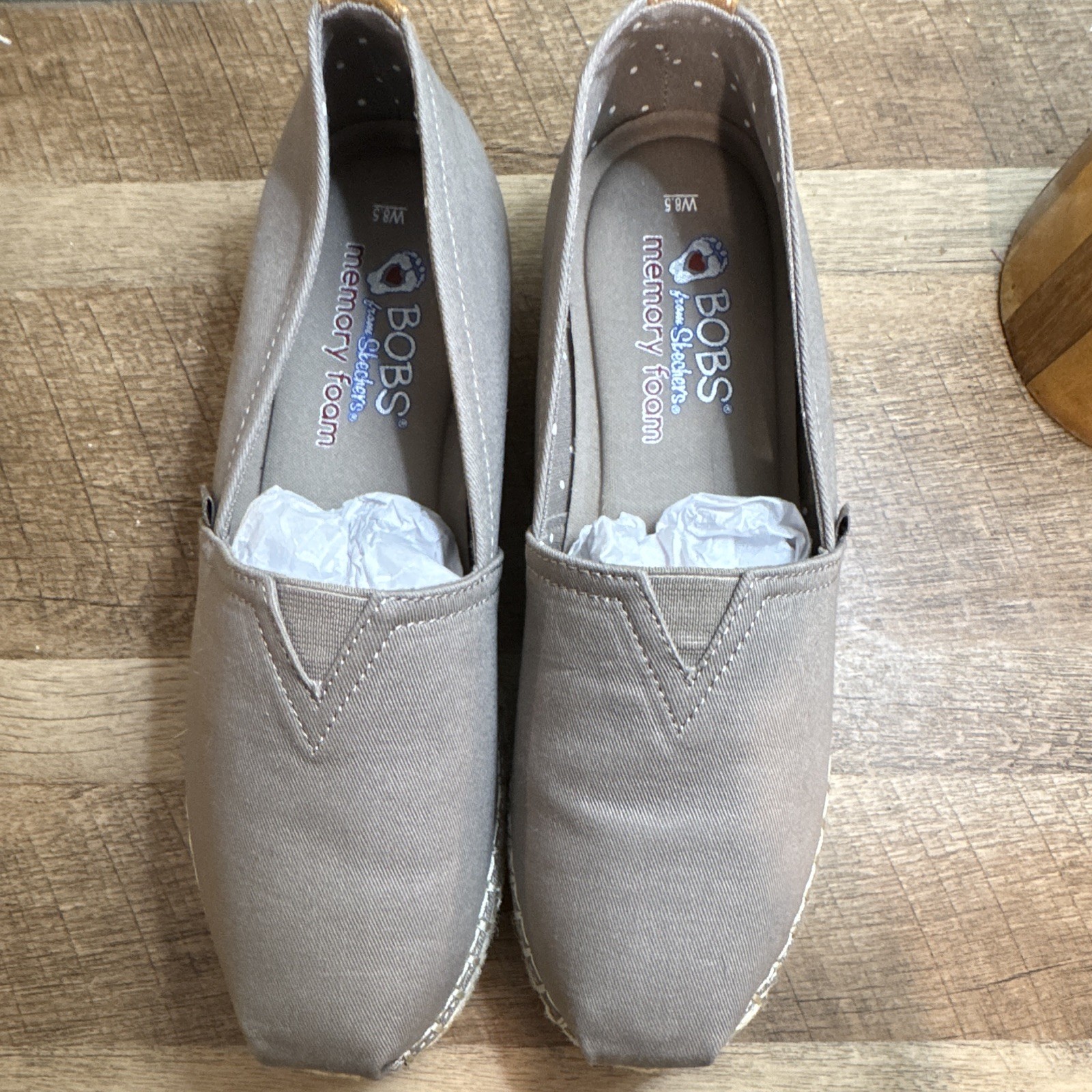 BOBS from Skechers Women’s Memory Foam Taupe Slip-On Flats Round Toe 8.5
