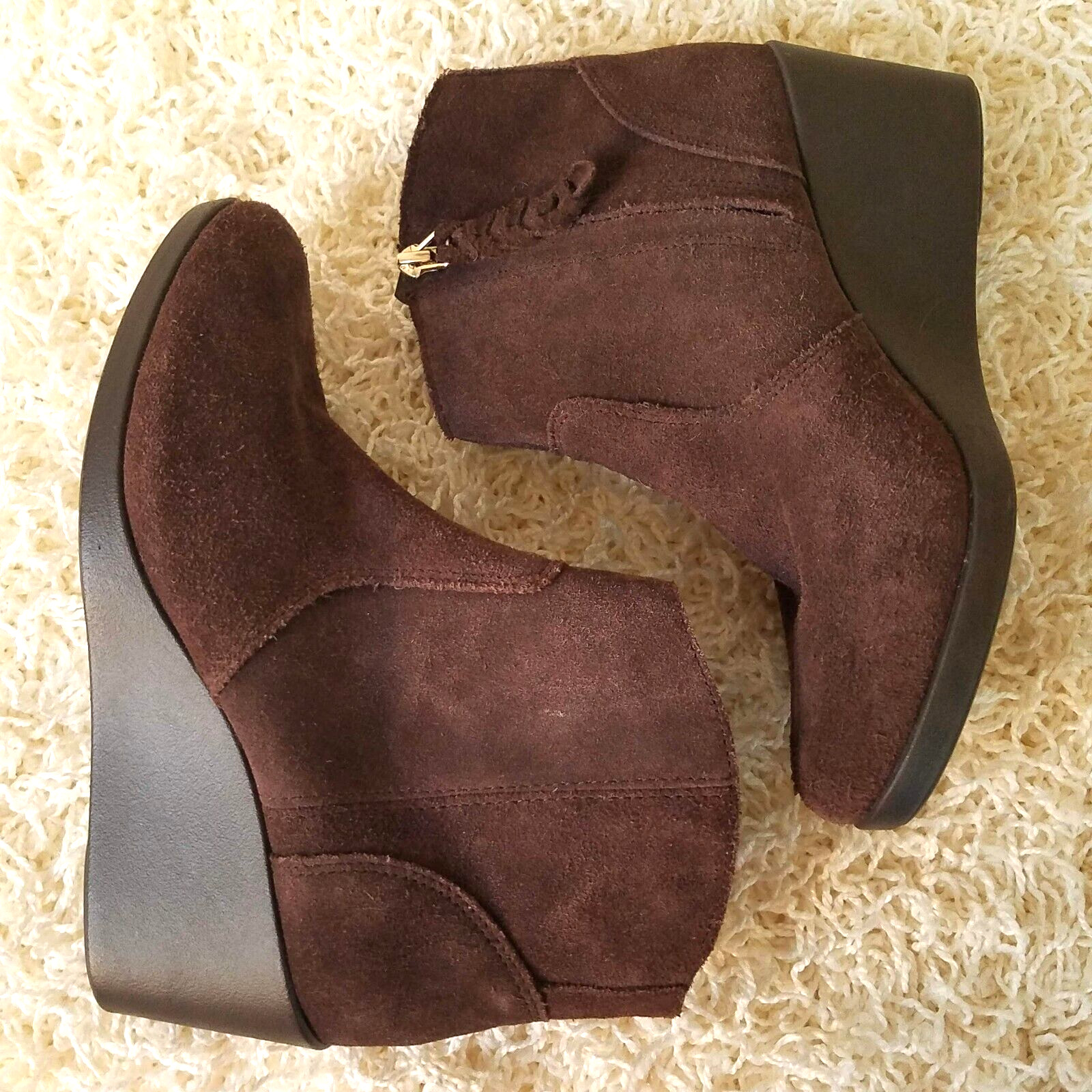 Crocs Womens Ankle Bootie Size 7.5 Brown Suede Side Zip Dual Comfort 2.5″ Wedge