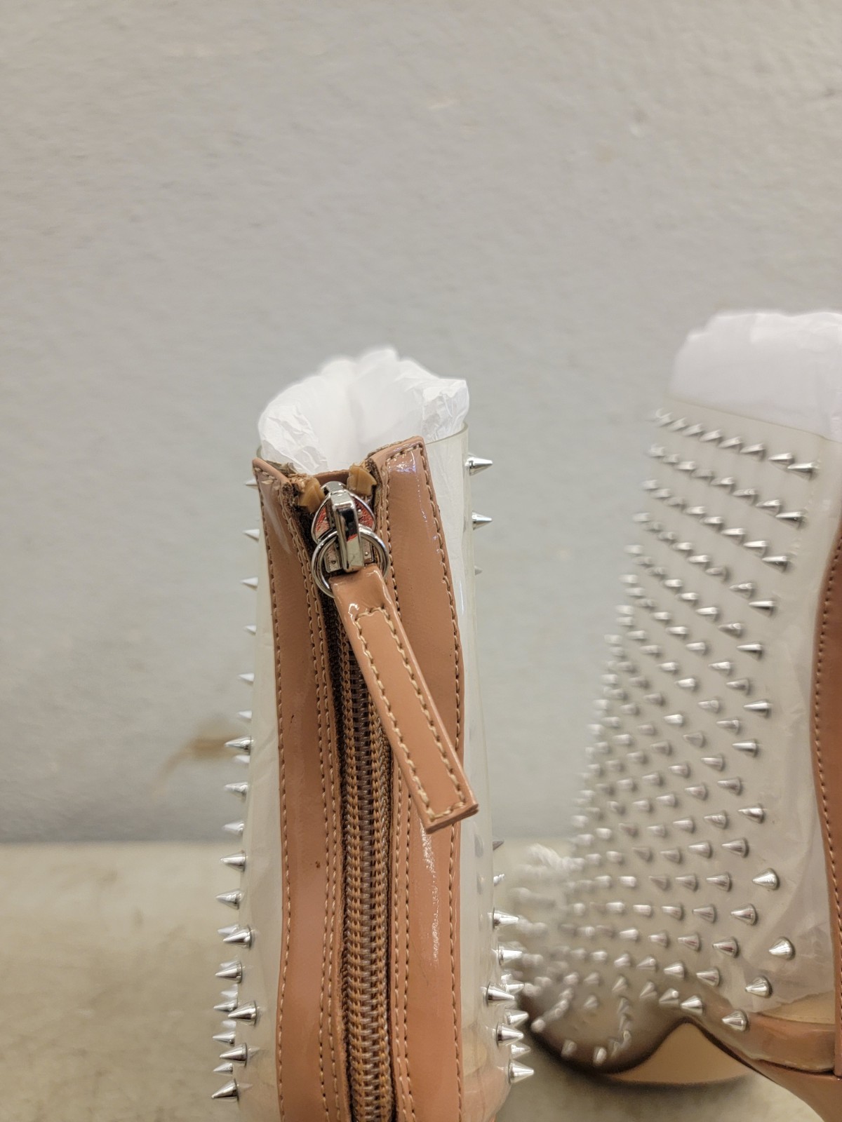 STEVE MADDEN VIA-S CLEAR BOOTIE SZ 10M