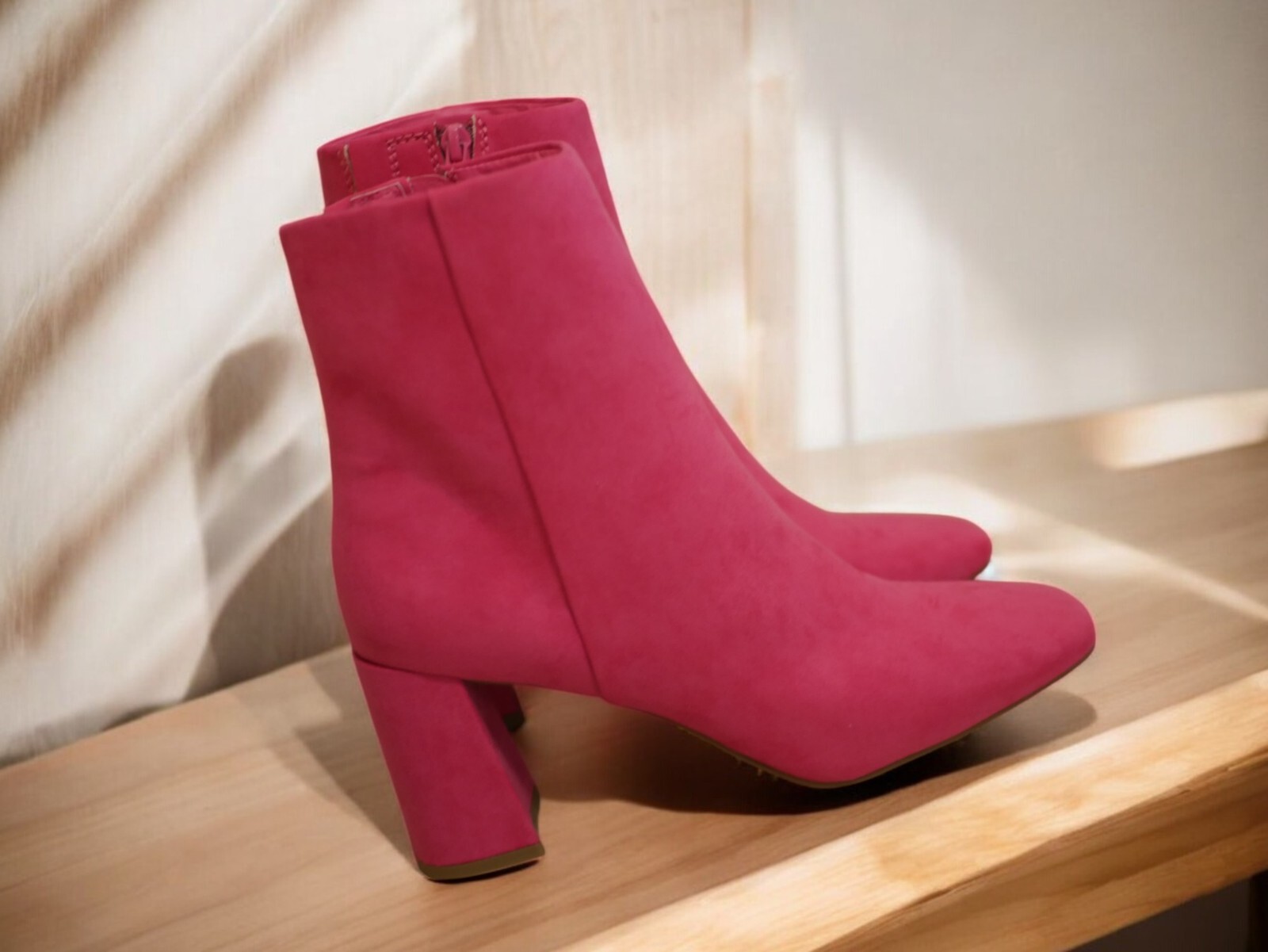 NEW JORYA WOMEN’S FASHION ANKLE BOOT FUCHSIA PINK ZIPPER SUEDE SIZE 8.5